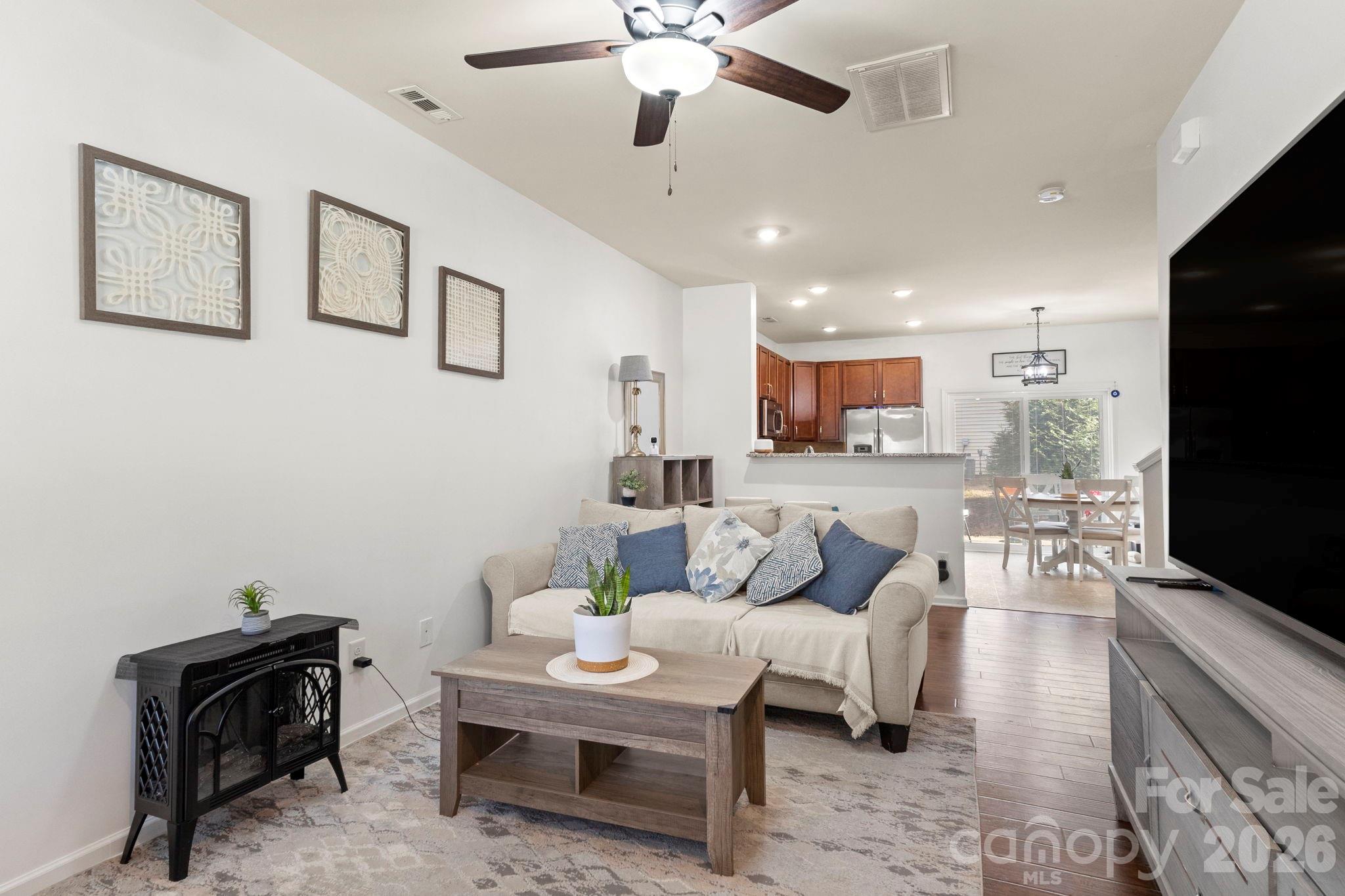 12221 Whiteside Drive — Charlotte
