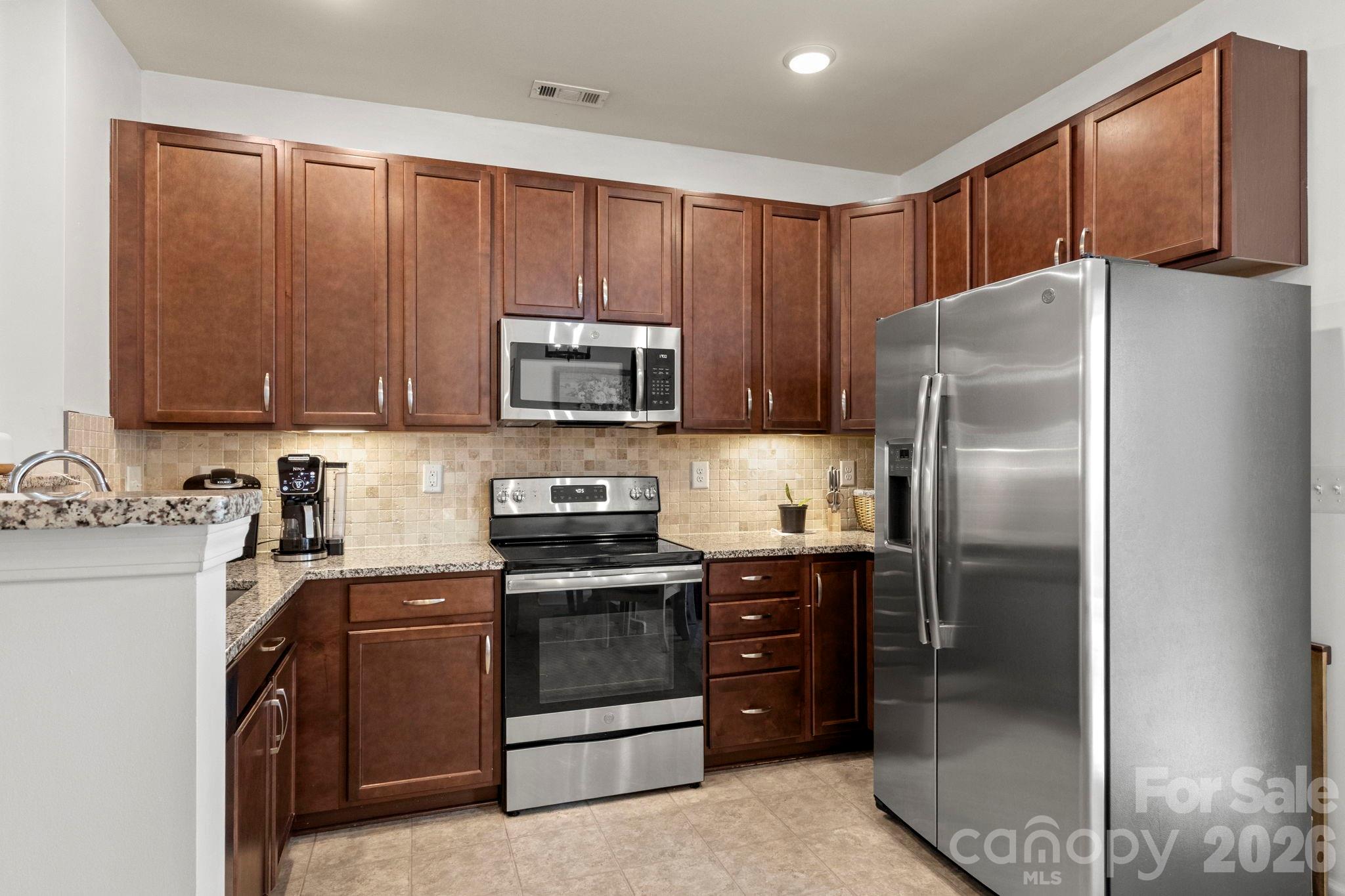 12221 Whiteside Drive — Charlotte