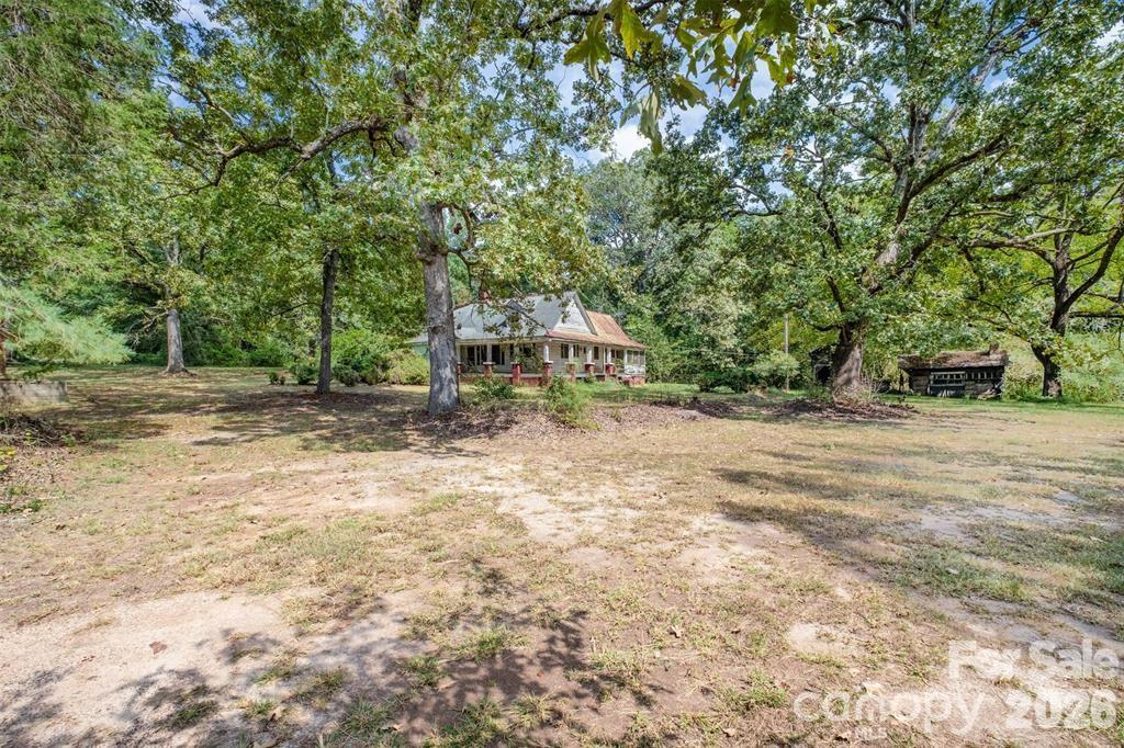 2412 Daves Drive — Shelby
