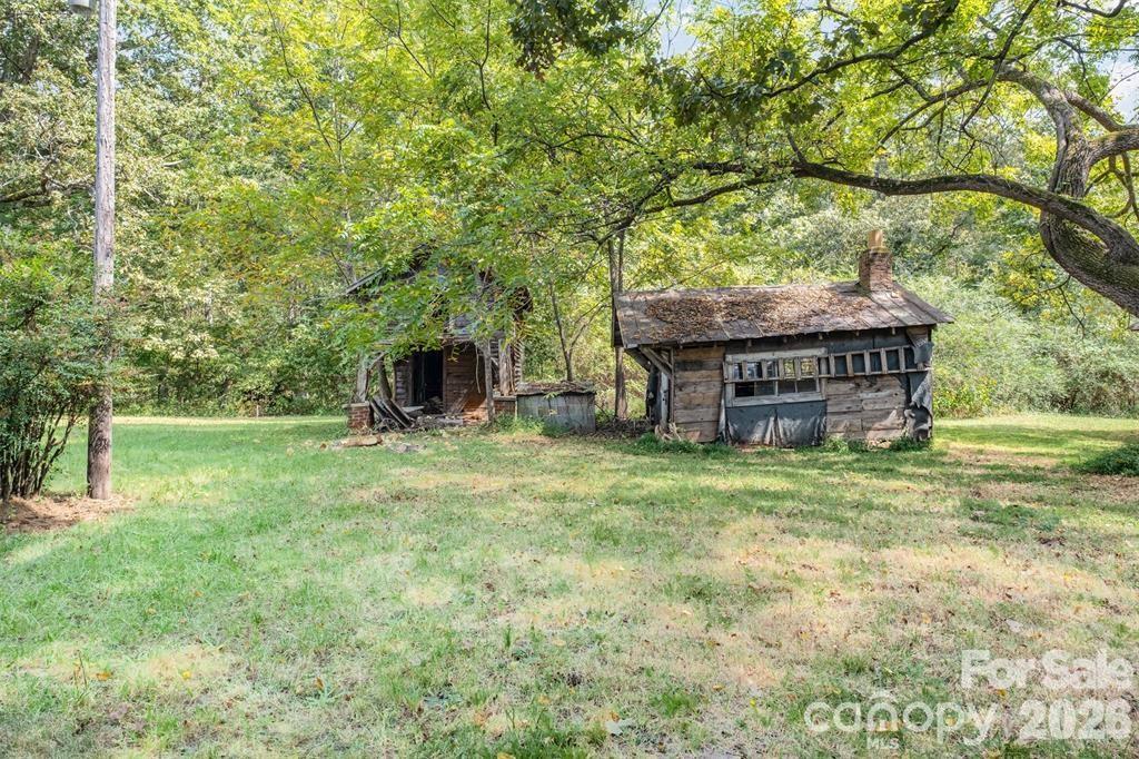 2412 Daves Drive — Shelby