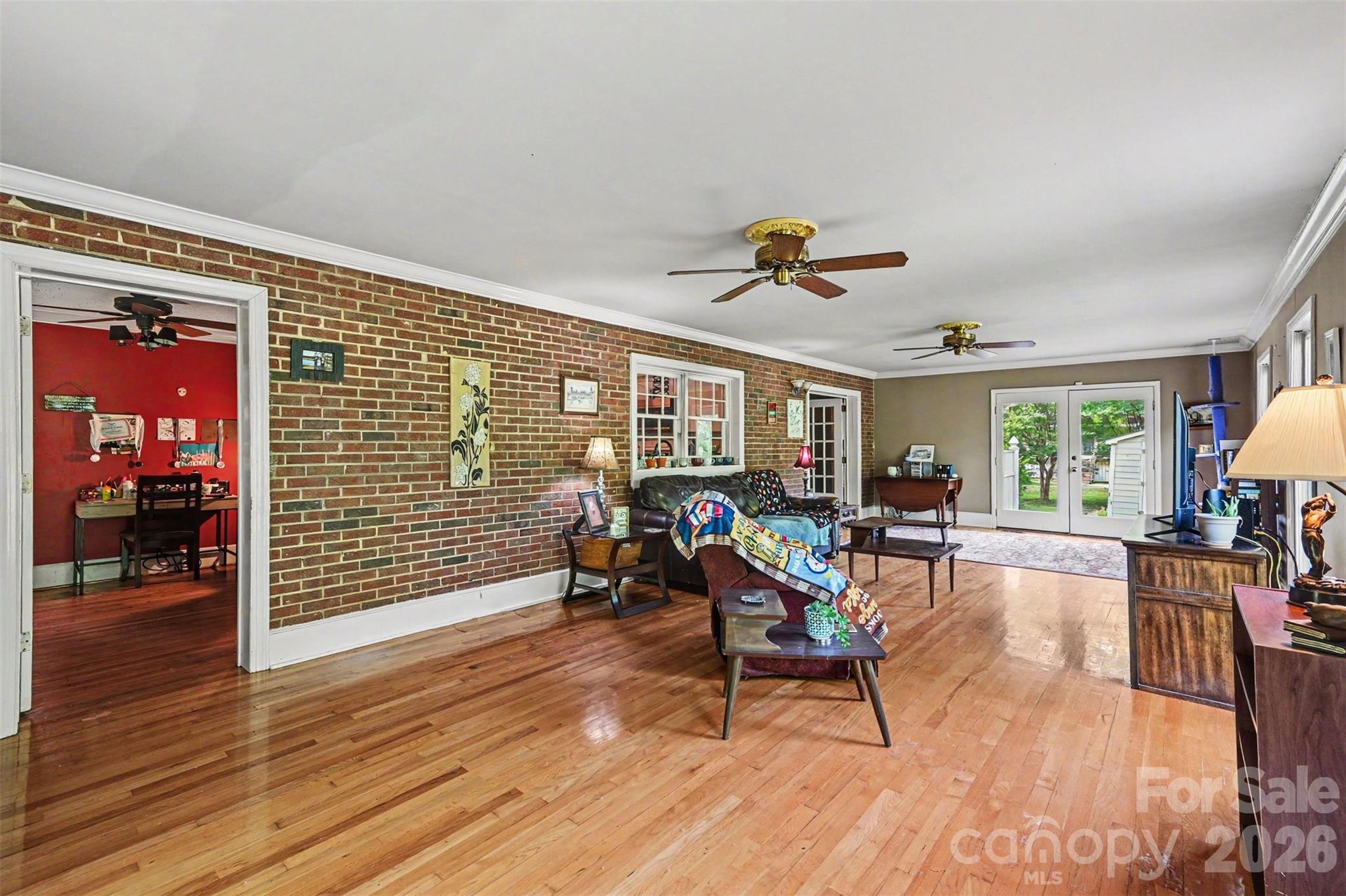 312 Windsor Drive — Shelby