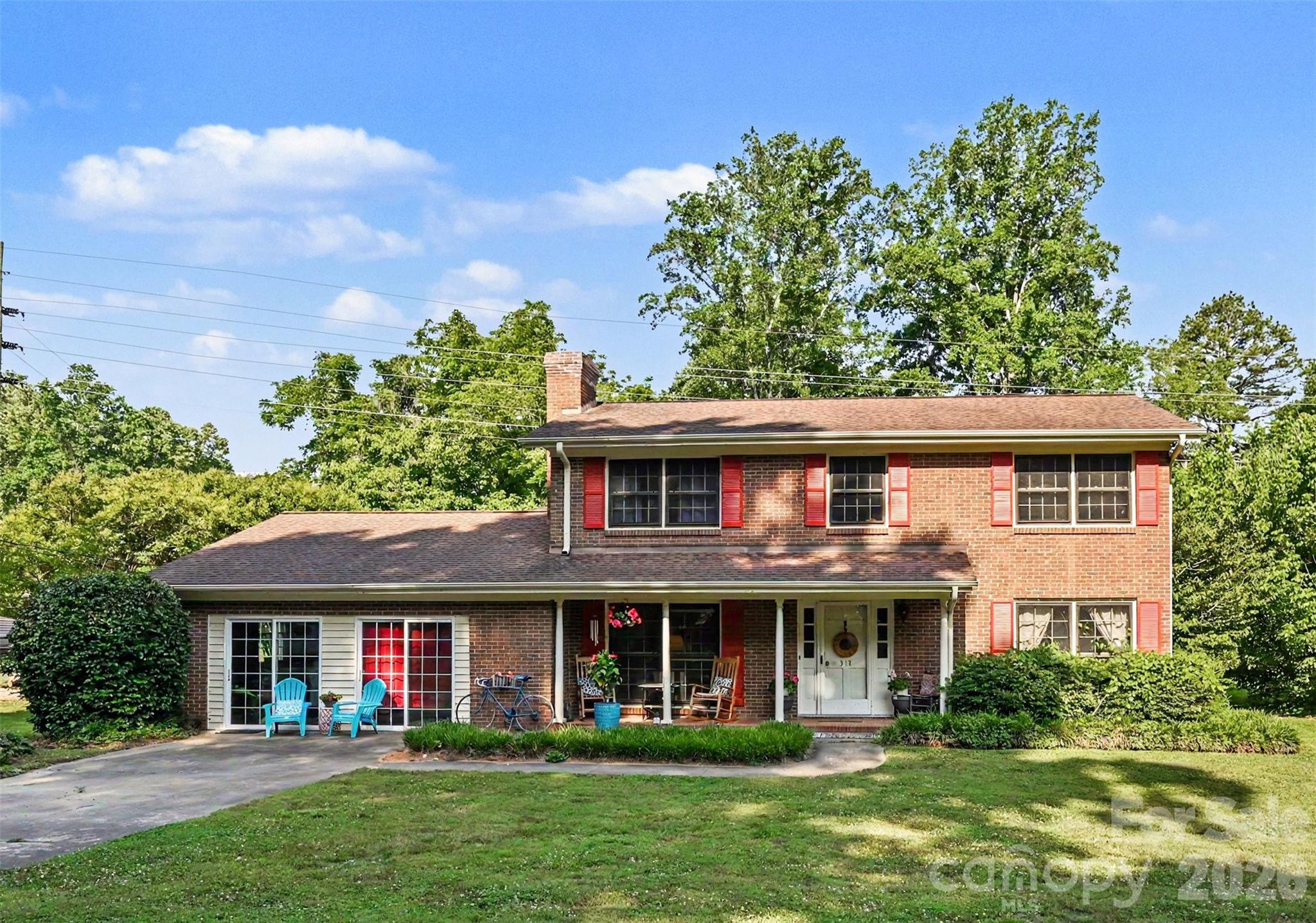 312 Windsor Drive — Shelby