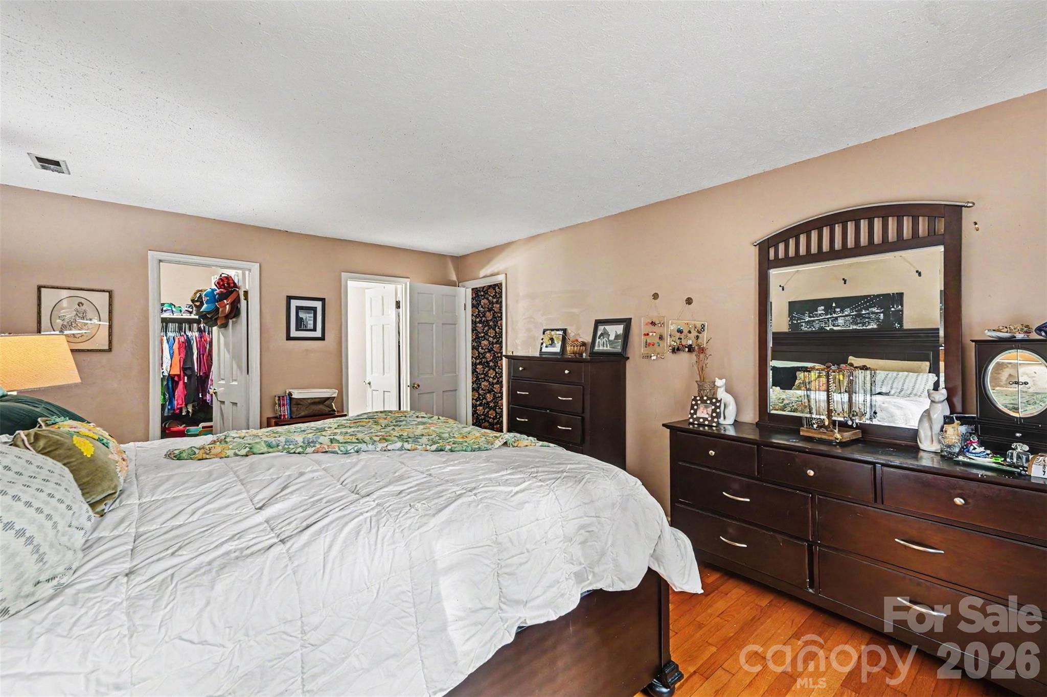 312 Windsor Drive — Shelby