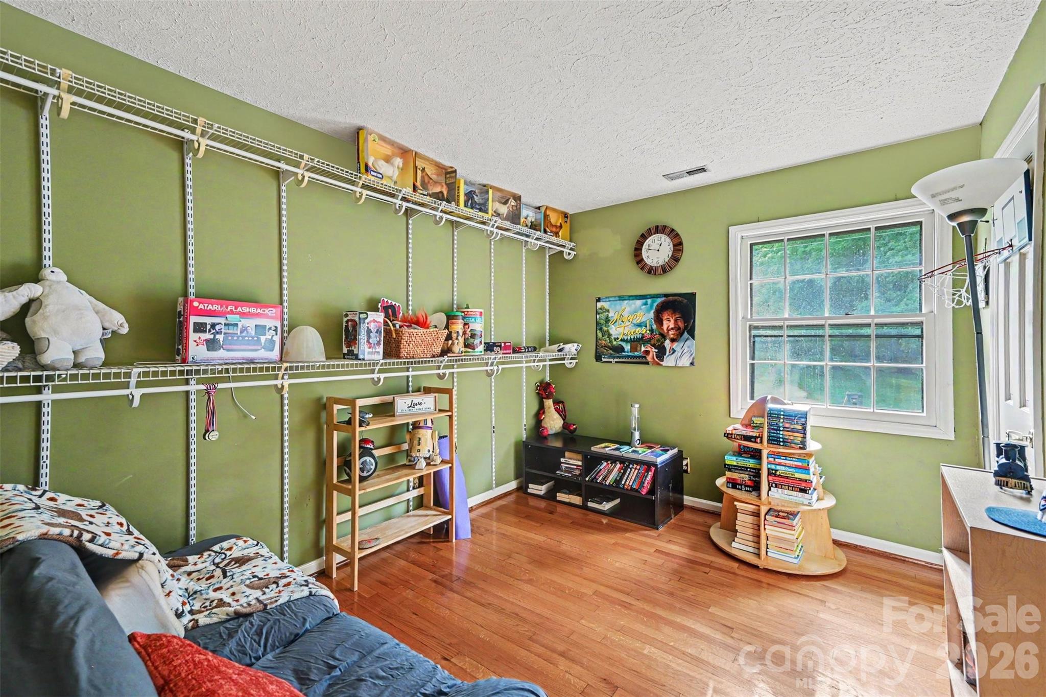 312 Windsor Drive — Shelby