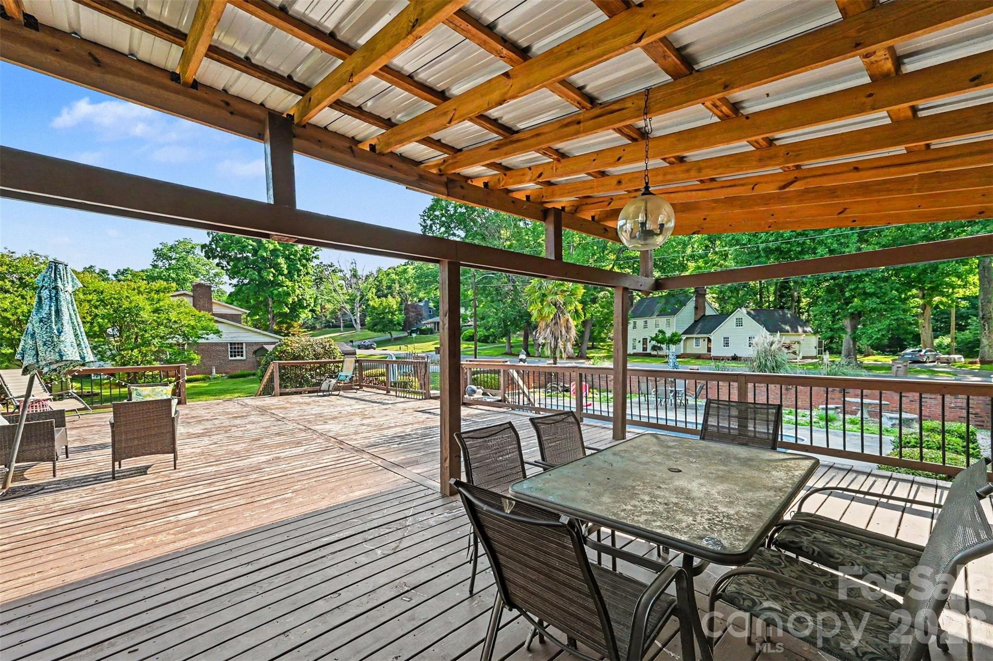 312 Windsor Drive — Shelby
