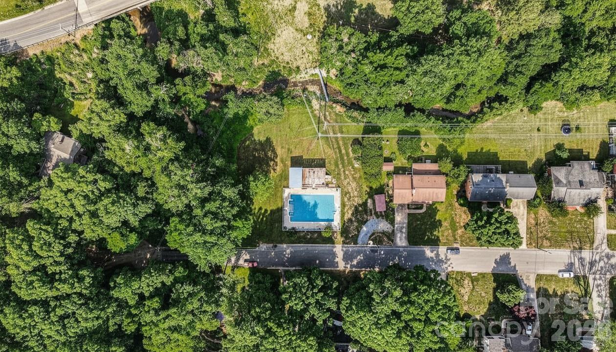 312 Windsor Drive — Shelby