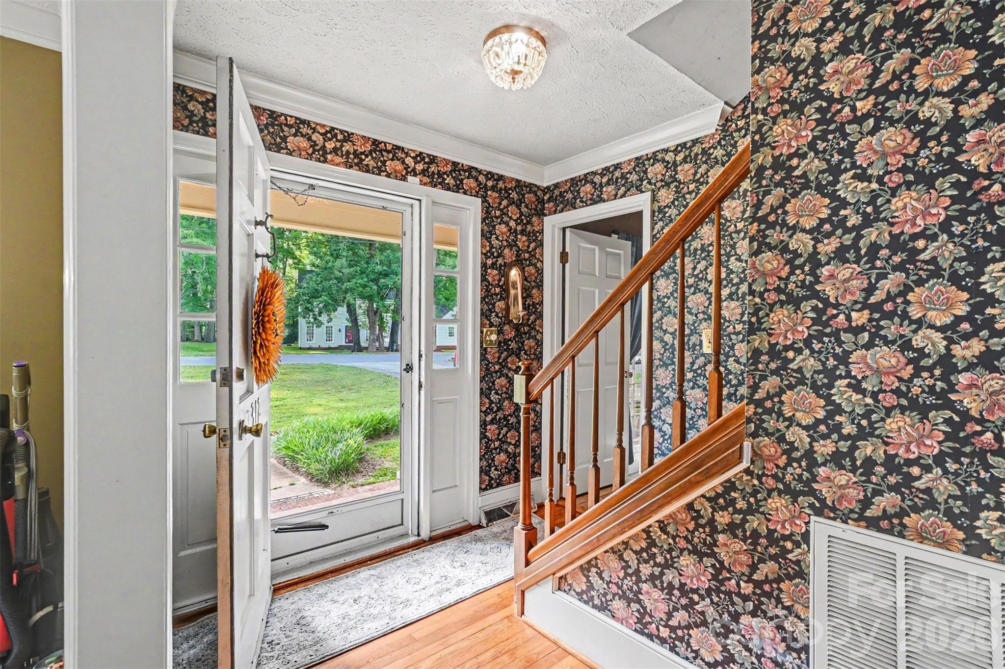 312 Windsor Drive — Shelby