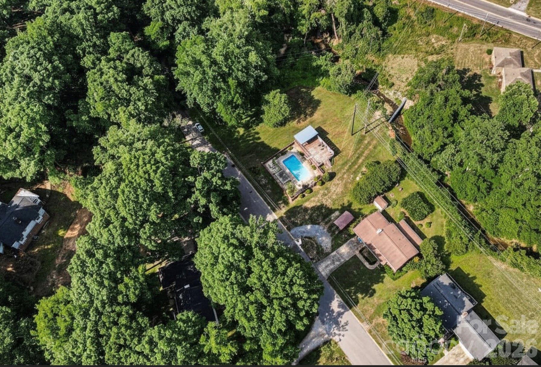 312 Windsor Drive — Shelby