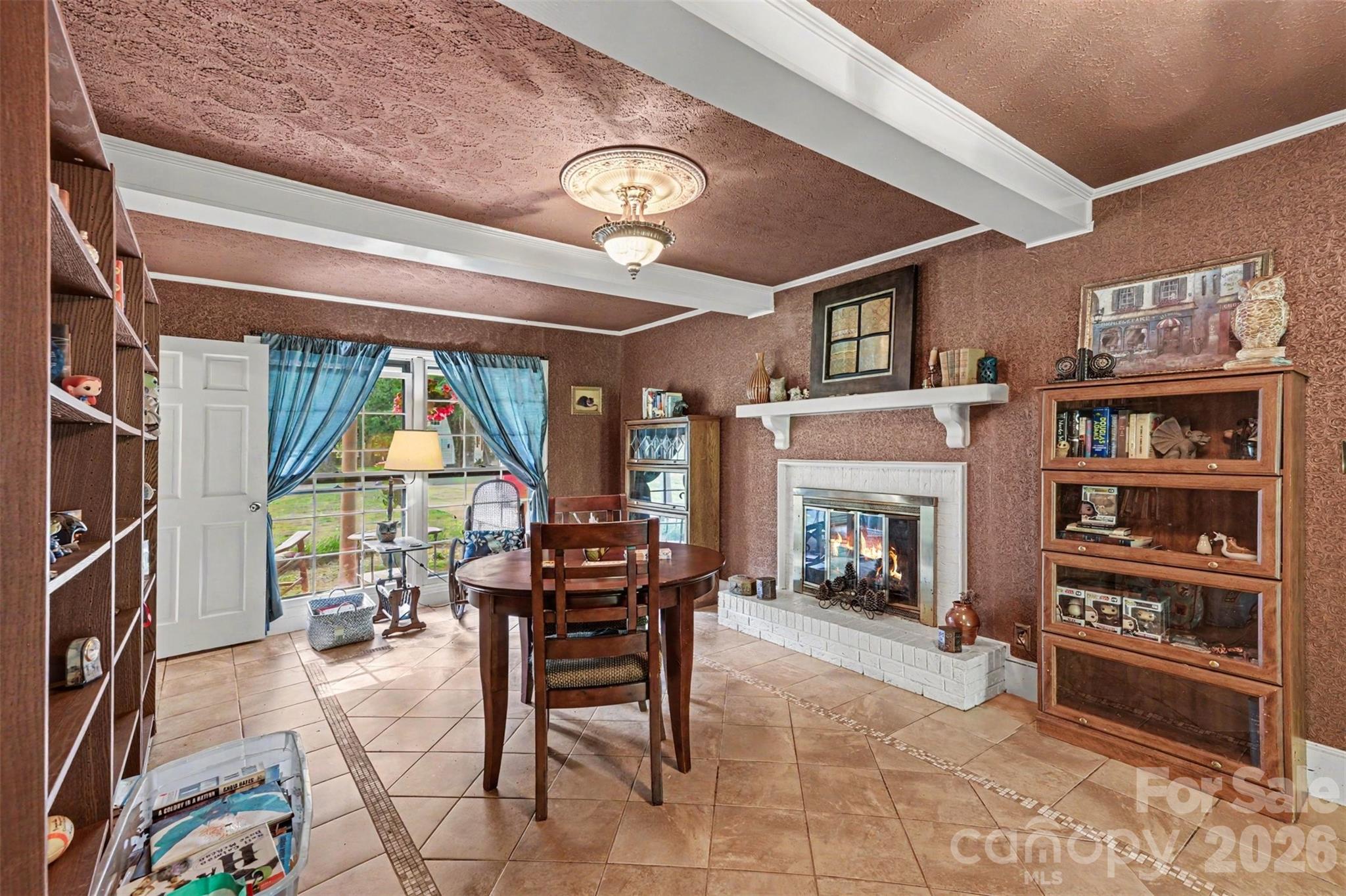 312 Windsor Drive — Shelby