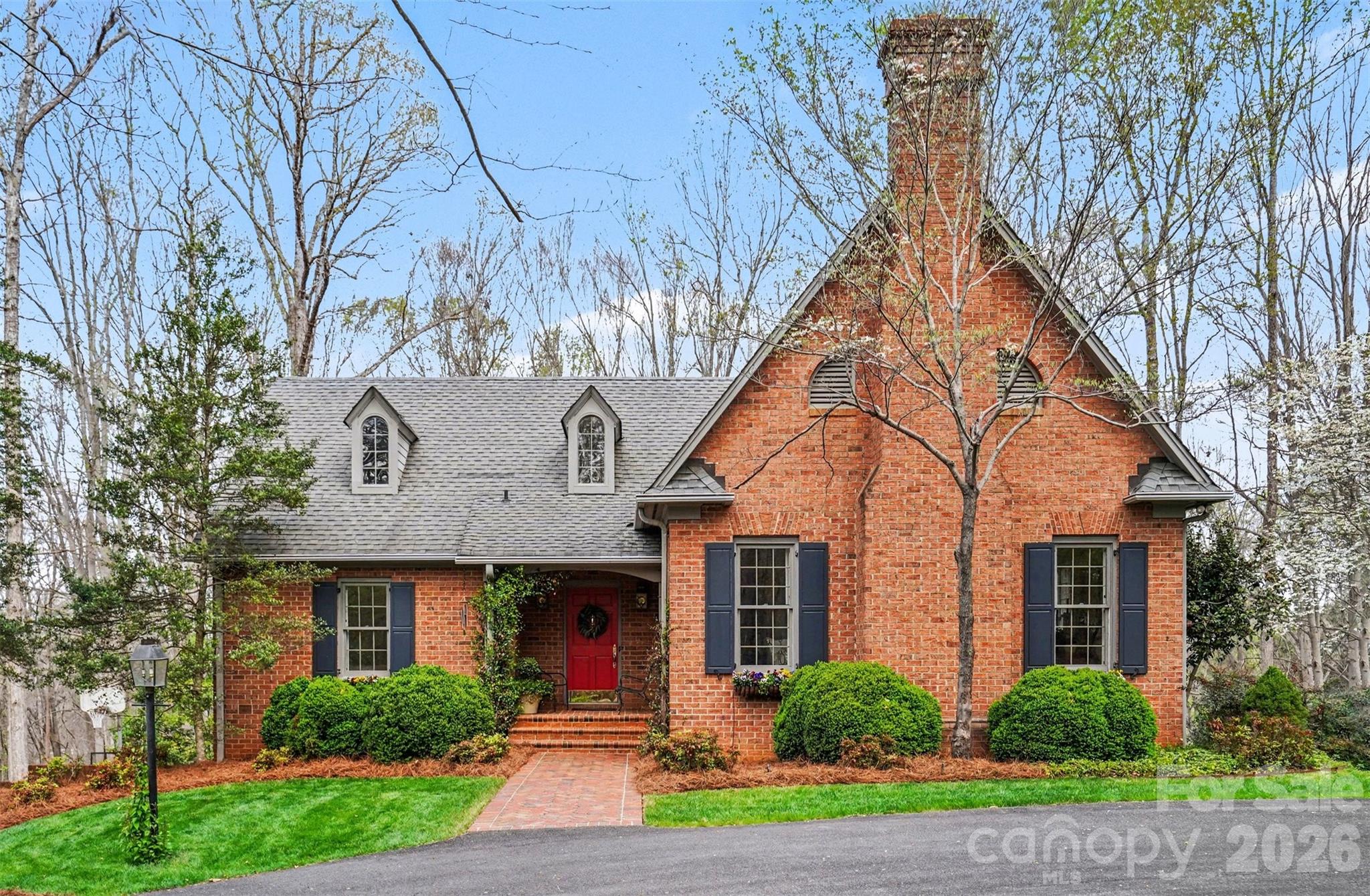 212 Deerchase Road — Shelby