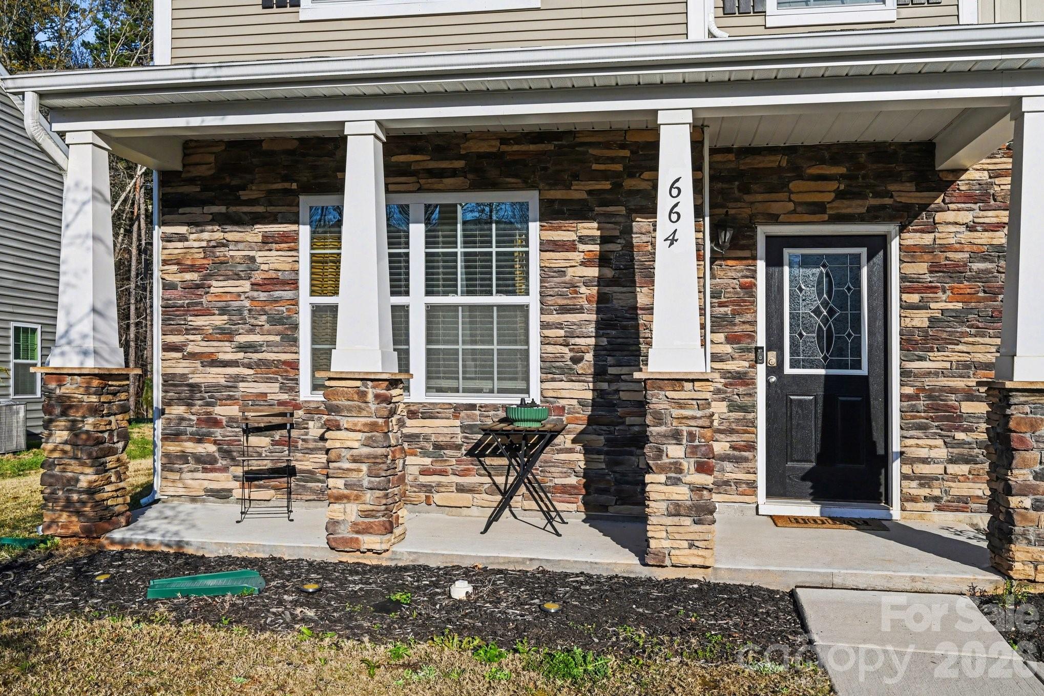 664 Saddlebred Lane — Locust