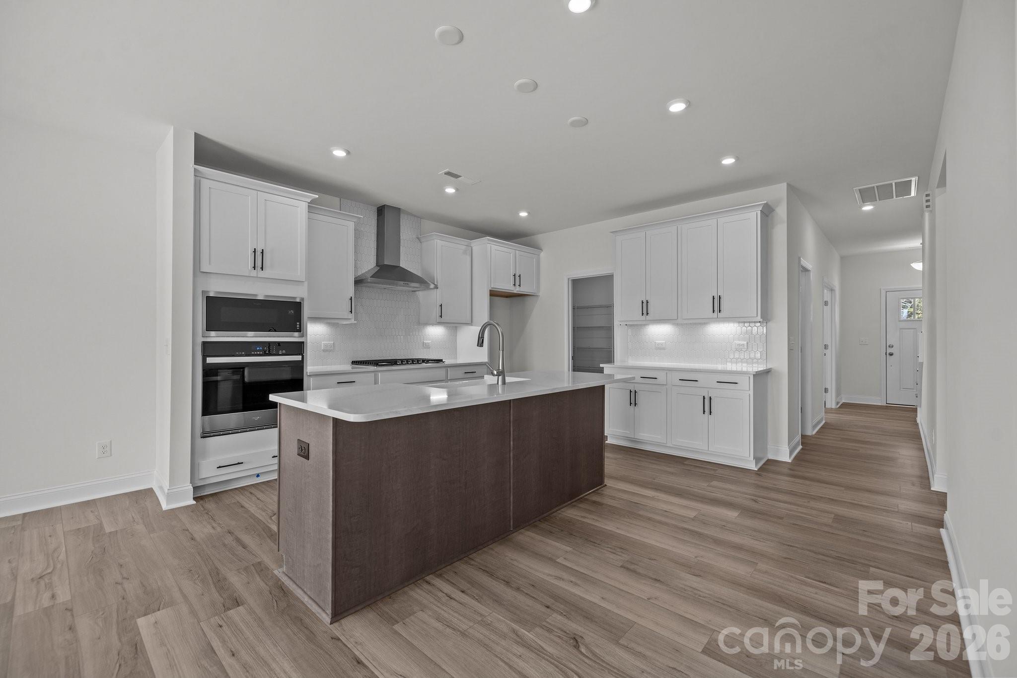 1256 Aft Lane #126 — York