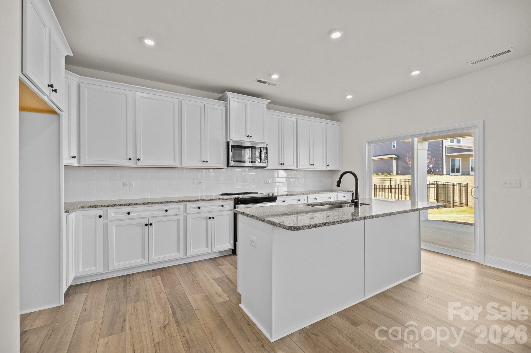 1248 Aft Lane #124 — York