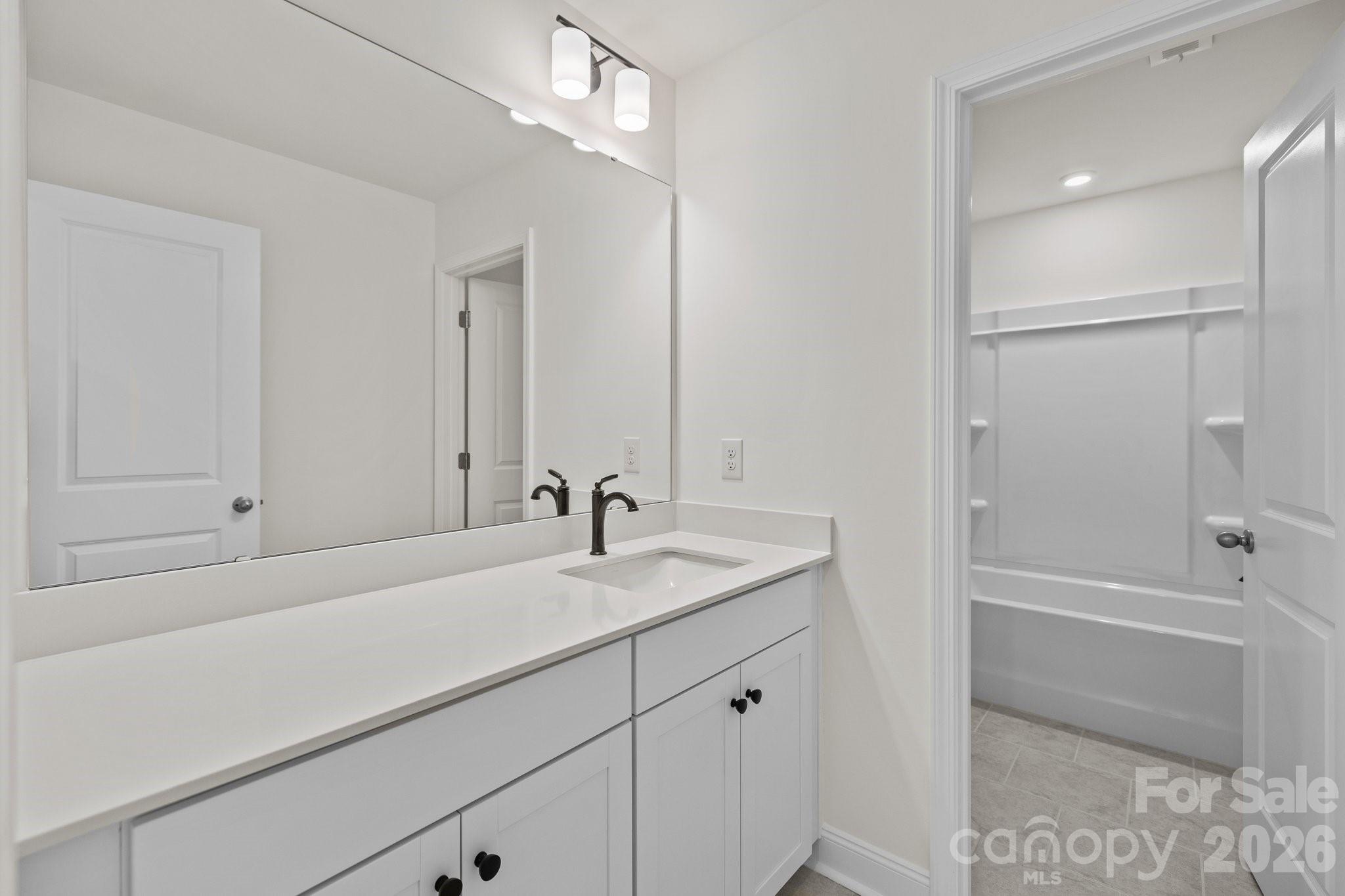 1248 Aft Lane #124 — York