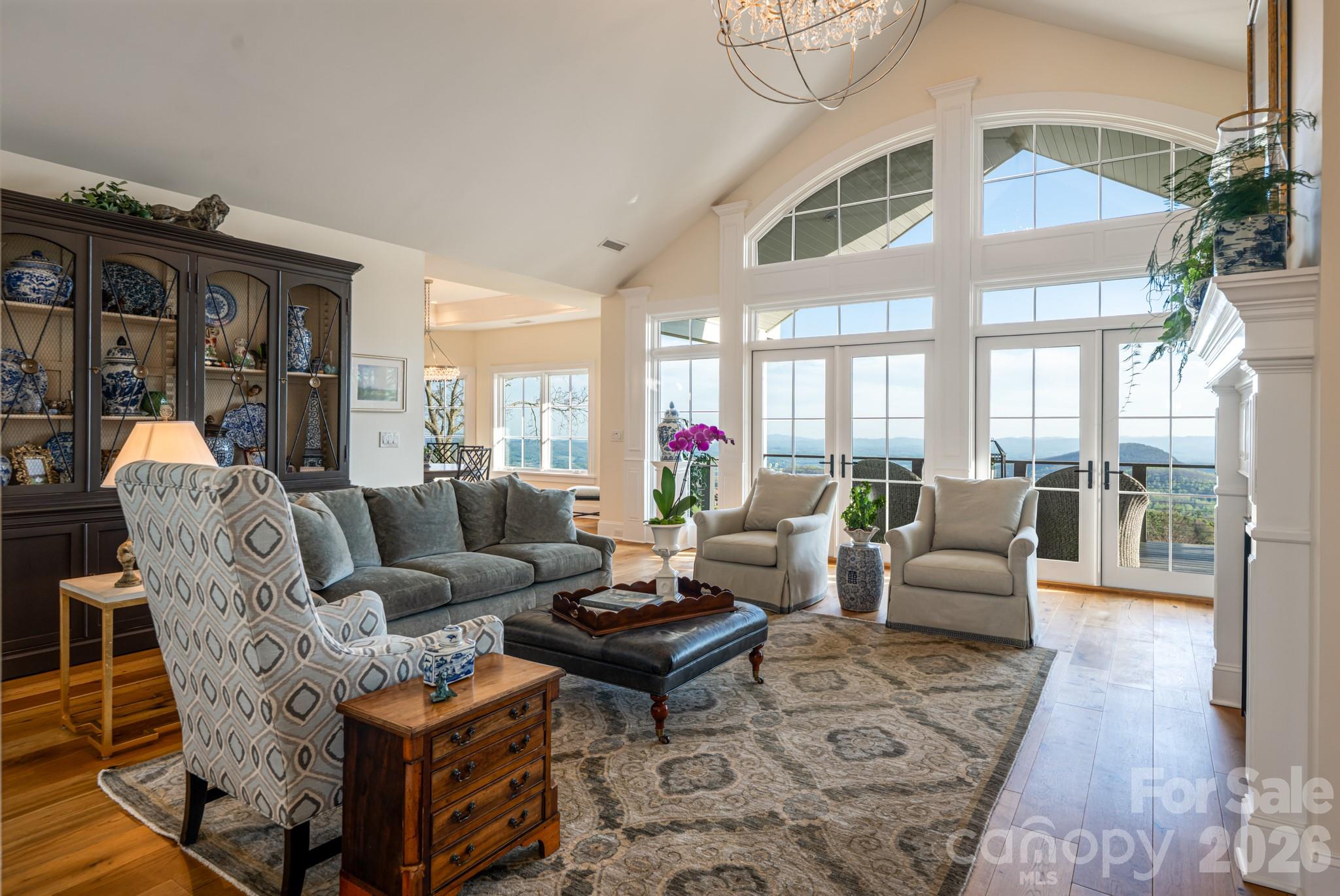89 N Snow Ridge Drive #13 — Hendersonville
