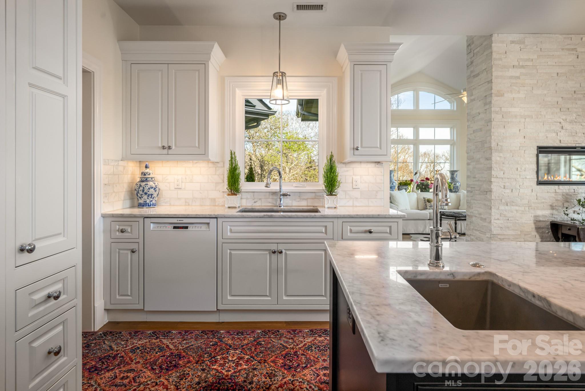 89 N Snow Ridge Drive #13 — Hendersonville