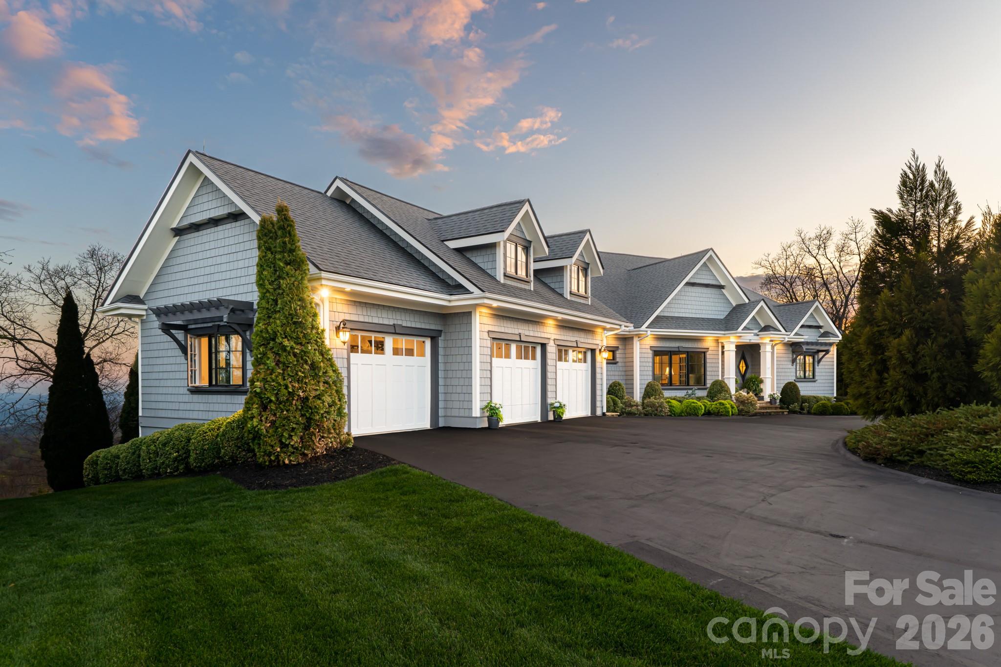 89 N Snow Ridge Drive #13 — Hendersonville