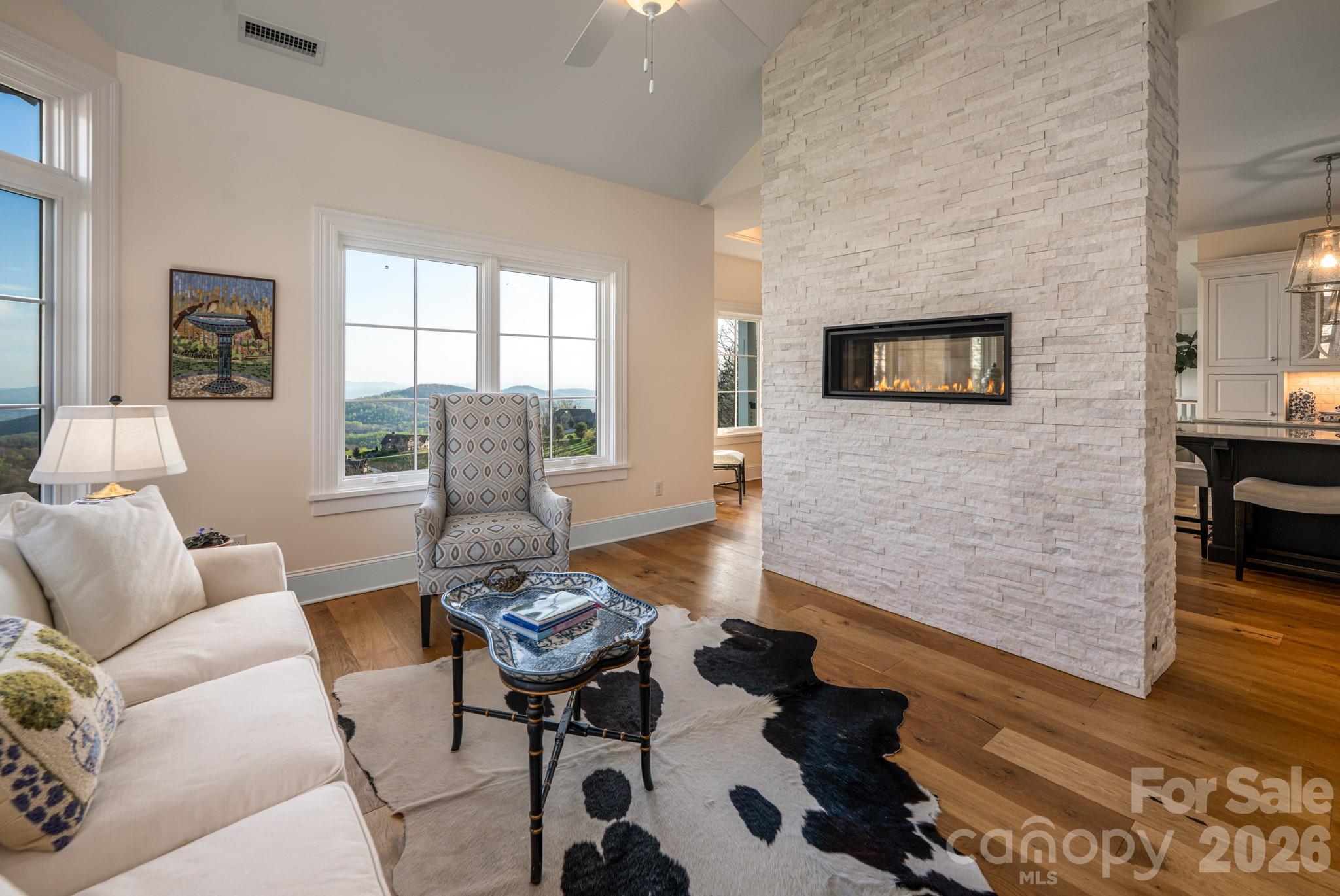89 N Snow Ridge Drive #13 — Hendersonville