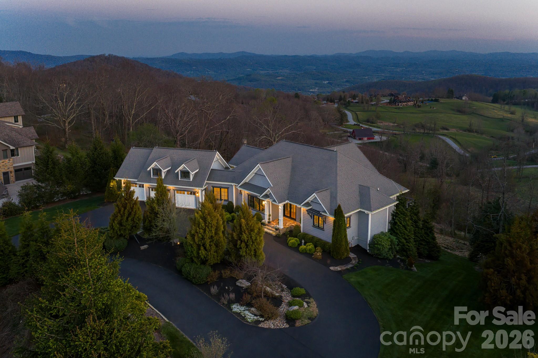 89 N Snow Ridge Drive #13 — Hendersonville