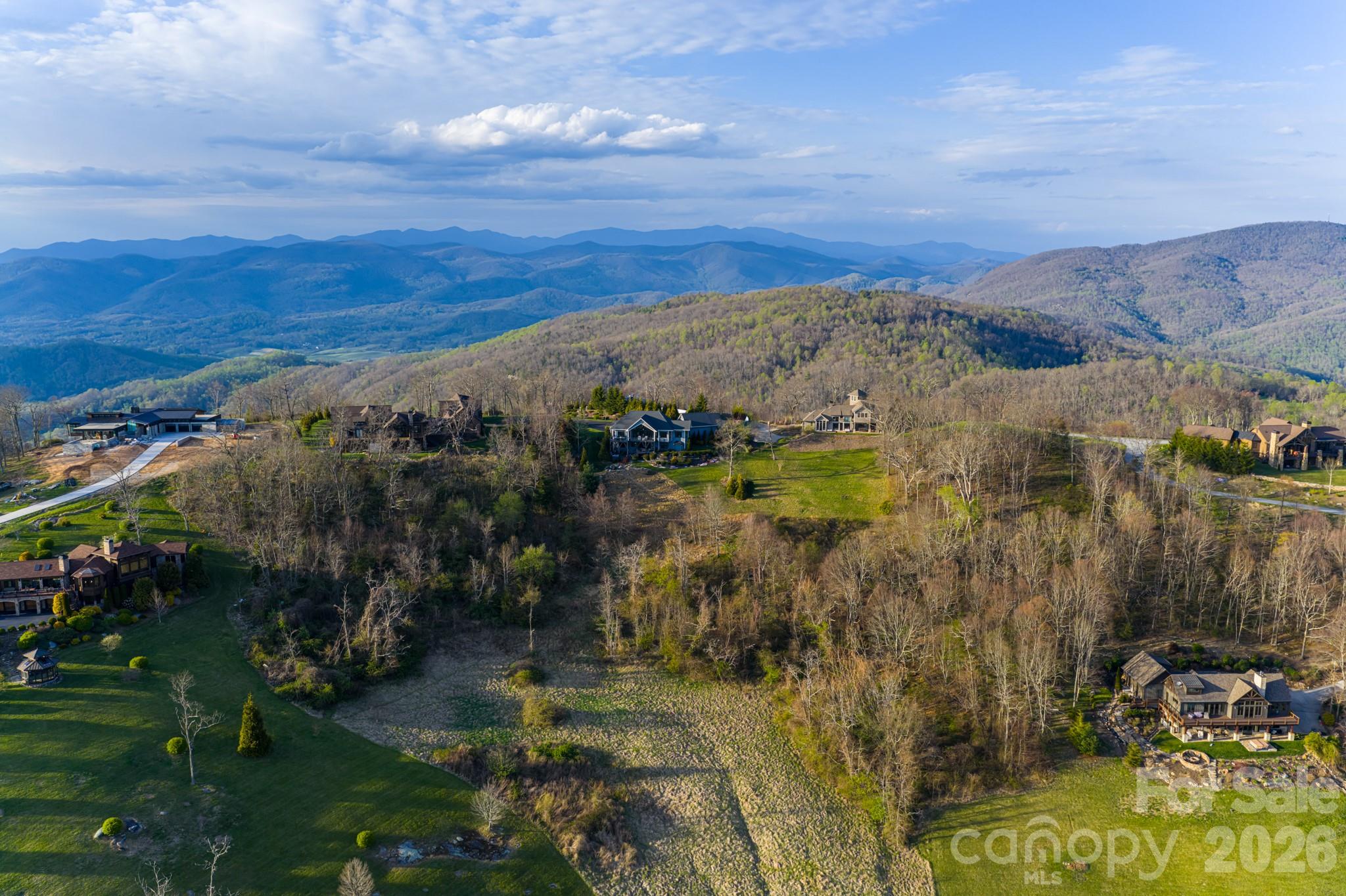 89 N Snow Ridge Drive #13 — Hendersonville