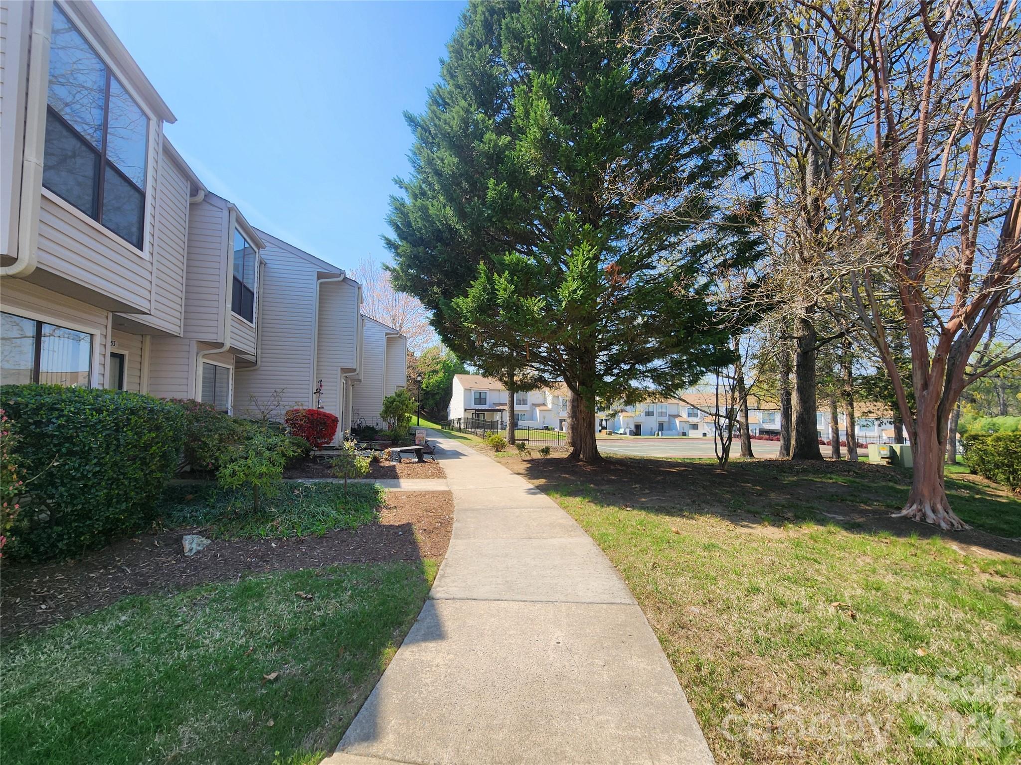 10961 Carmel Crossing Road — Charlotte