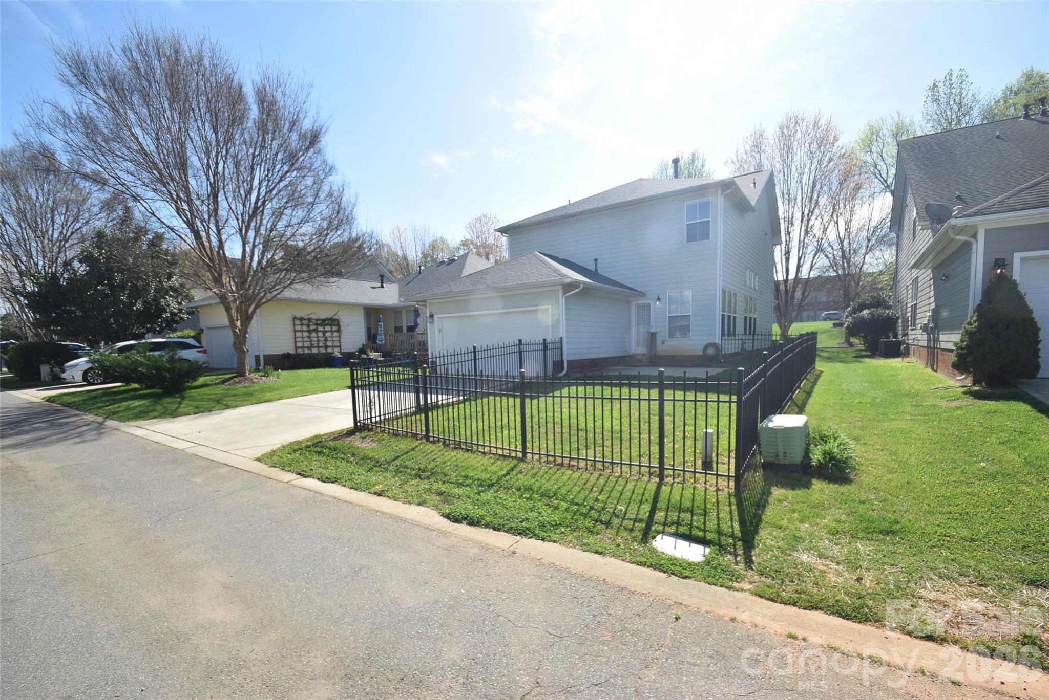 6631 Old Magnolia Lane — Mint Hill