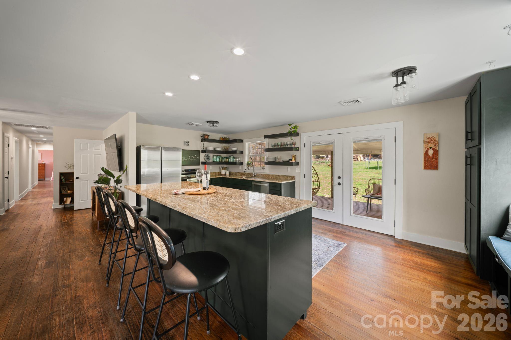 527 Floyd Blackwell Road — Tryon