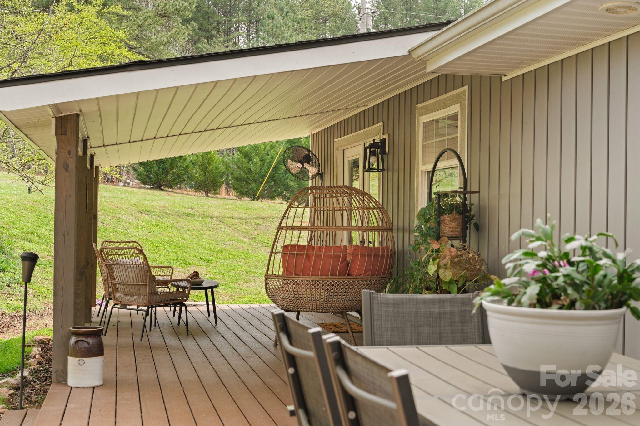 527 Floyd Blackwell Road — Tryon