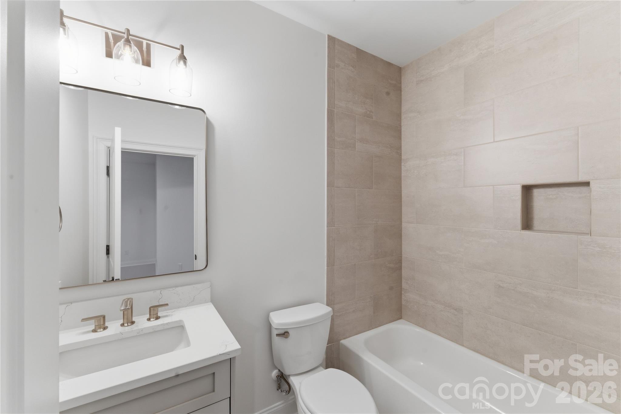 6405 Chimney Bluff Road — Lancaster