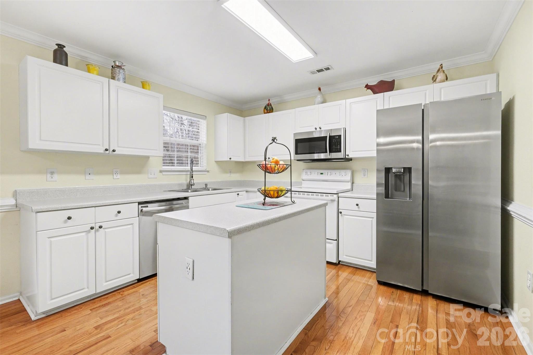 14212 Waterlyn Drive — Charlotte