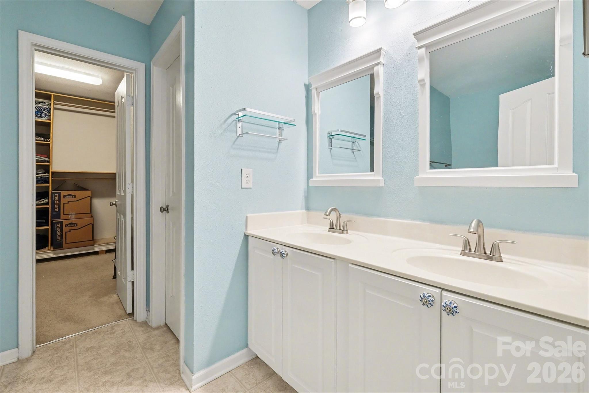 14212 Waterlyn Drive — Charlotte