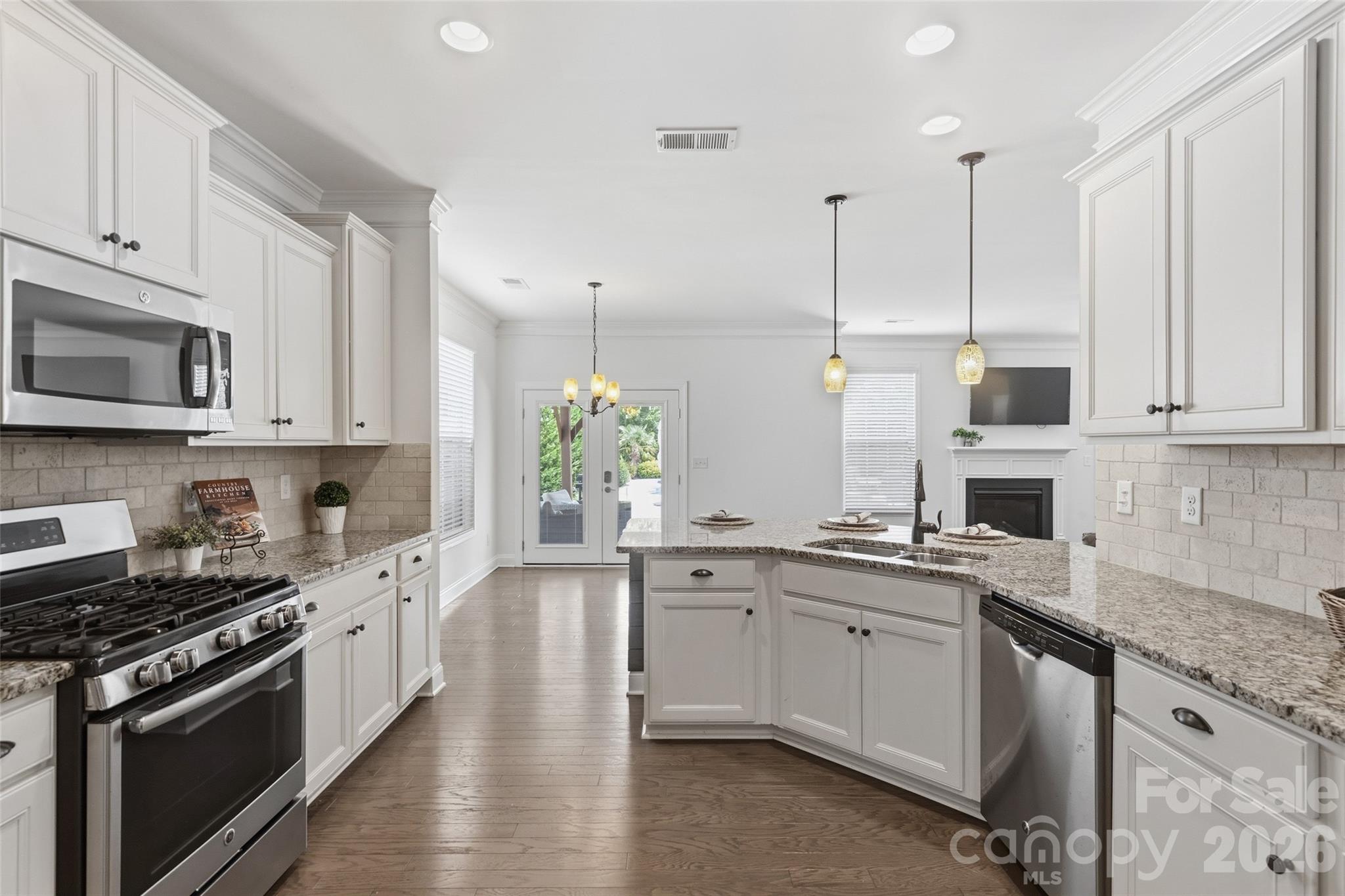 1241 Horsesugar Road — Clover