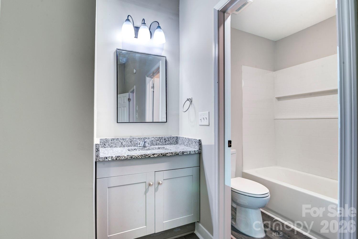 6129 Windsor Gate Lane — Charlotte