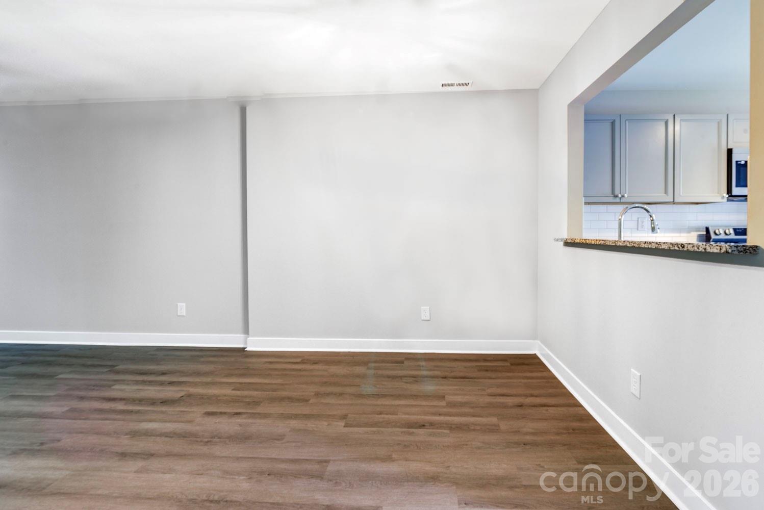 6129 Windsor Gate Lane — Charlotte