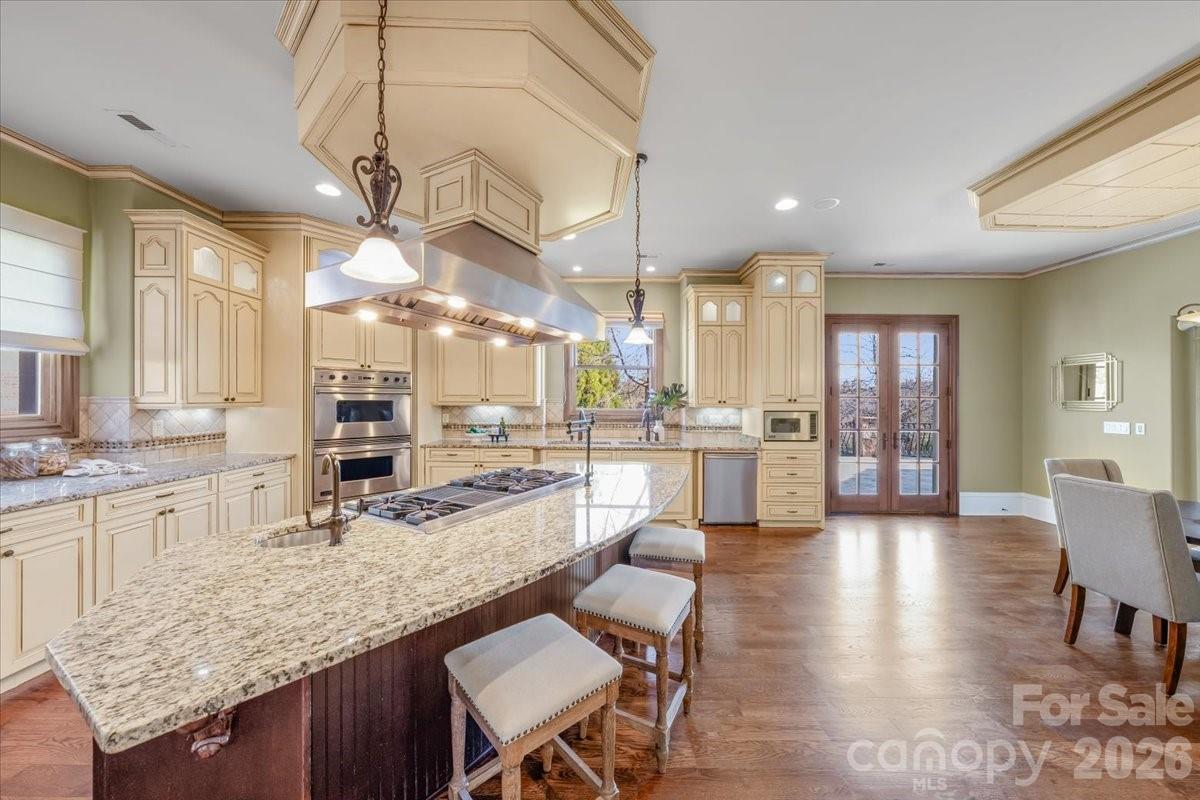 1900 Funny Cide Drive — Waxhaw