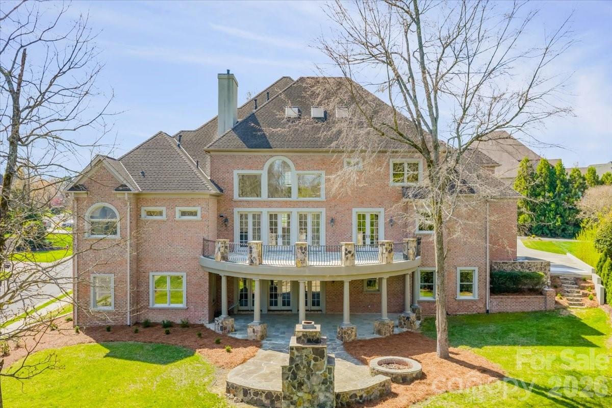 1900 Funny Cide Drive — Waxhaw