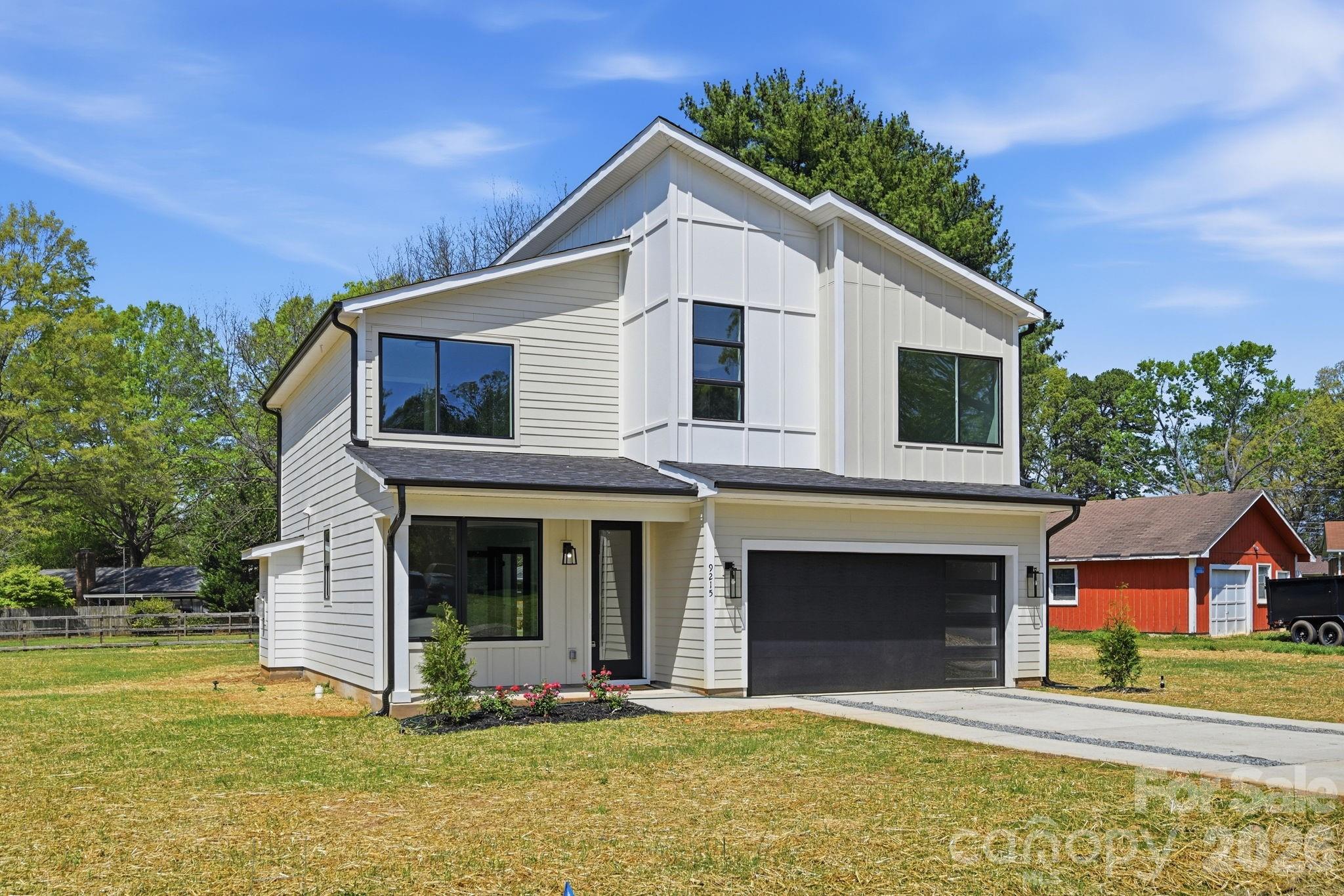 9215 Edinburg Avenue — Huntersville