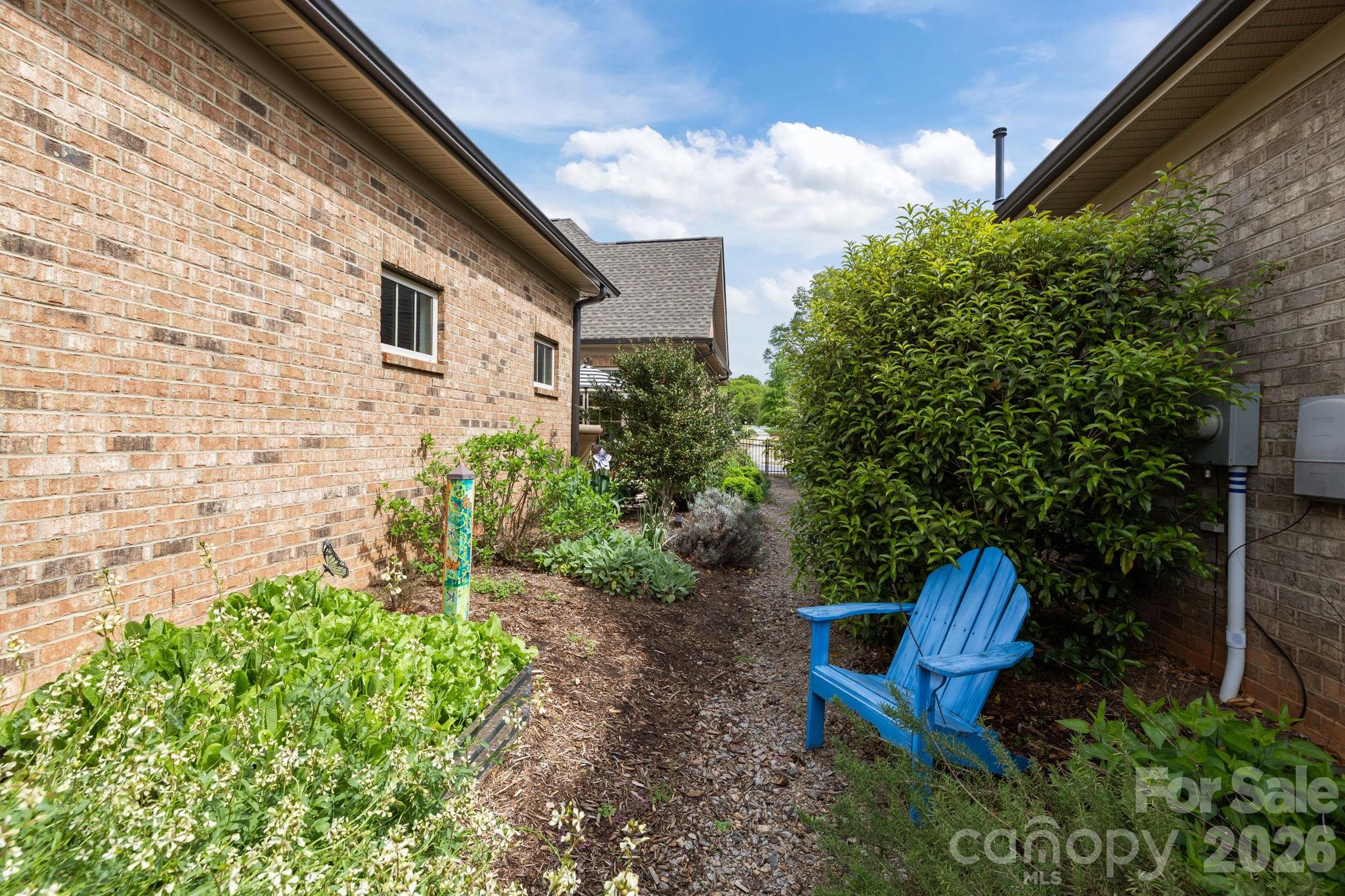 5235 Courtyard Lane — Belmont