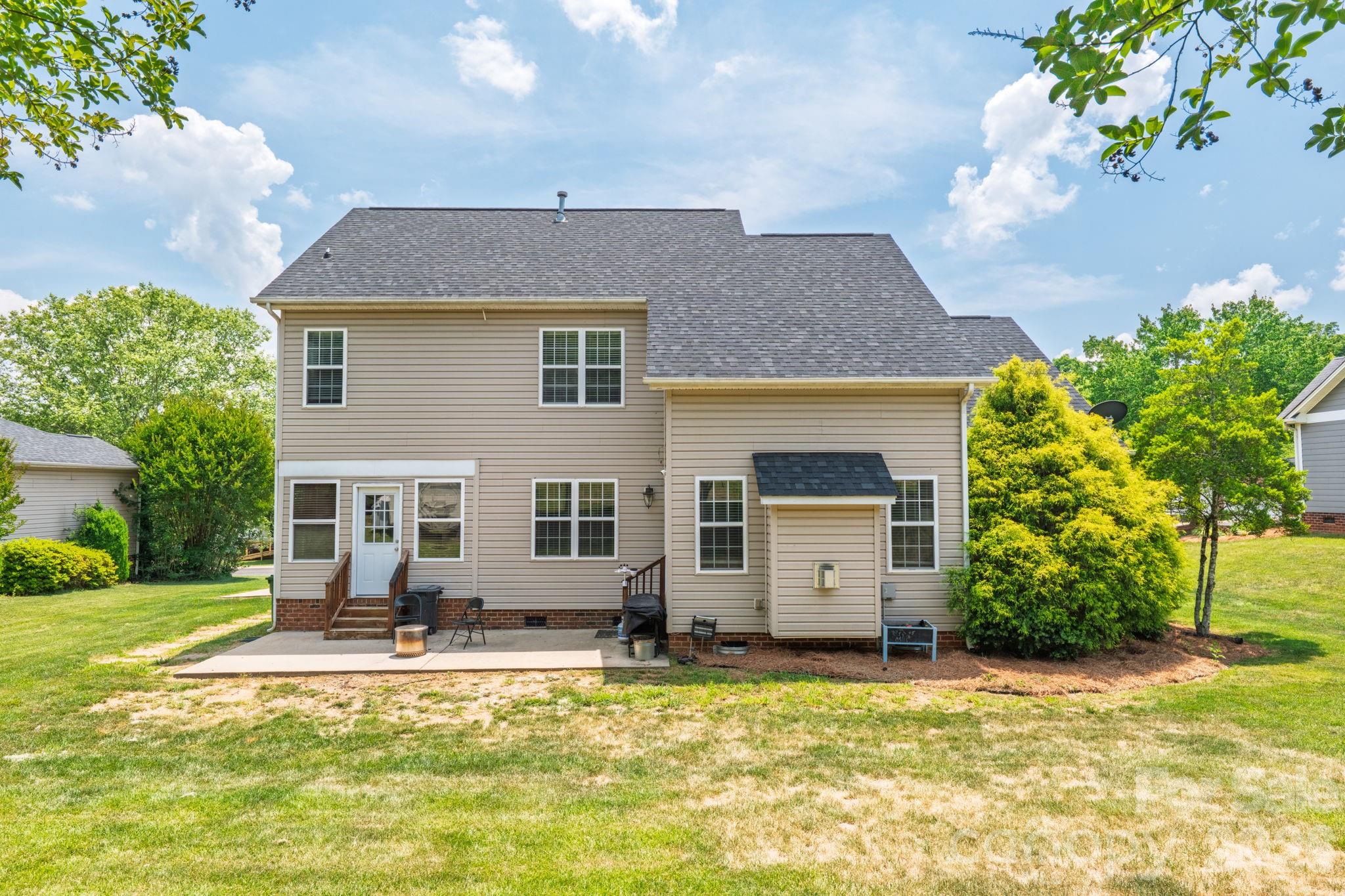 208 Deerfield Drive — Mount Holly