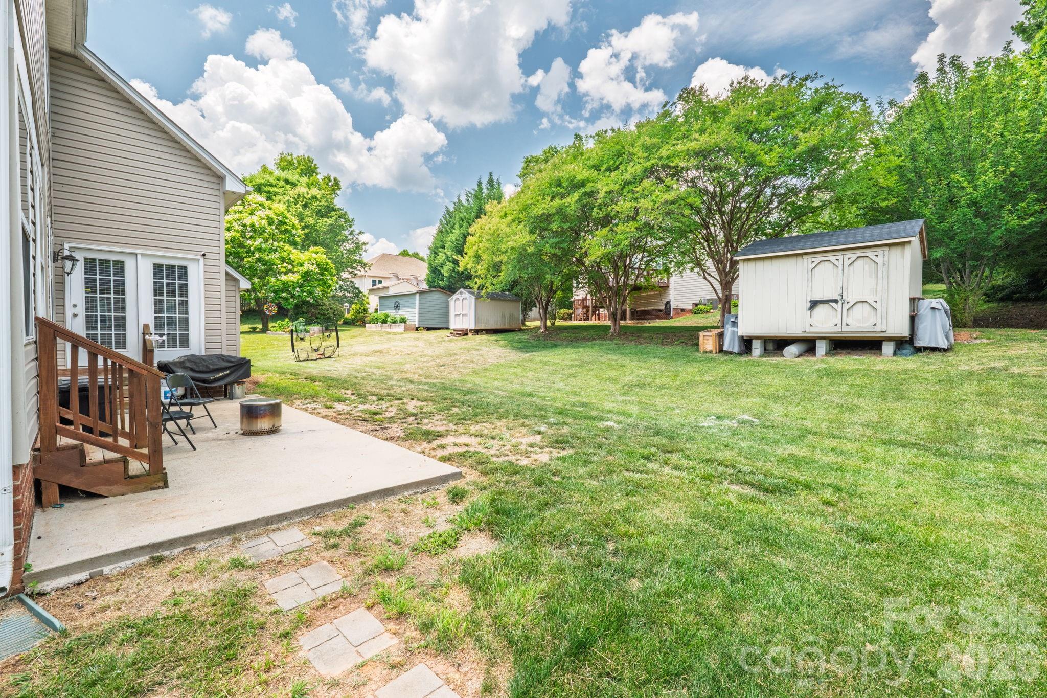 208 Deerfield Drive — Mount Holly