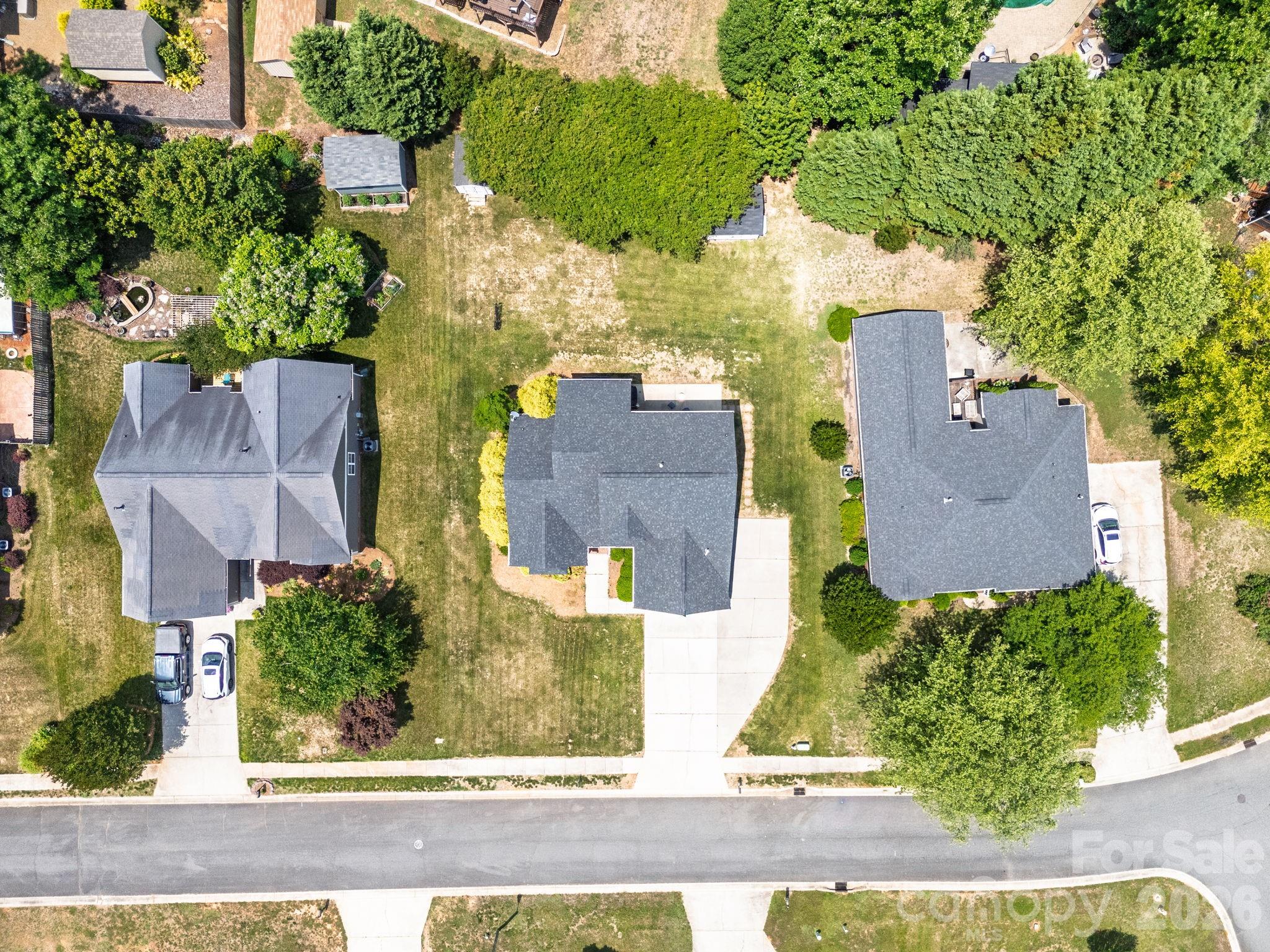 208 Deerfield Drive — Mount Holly