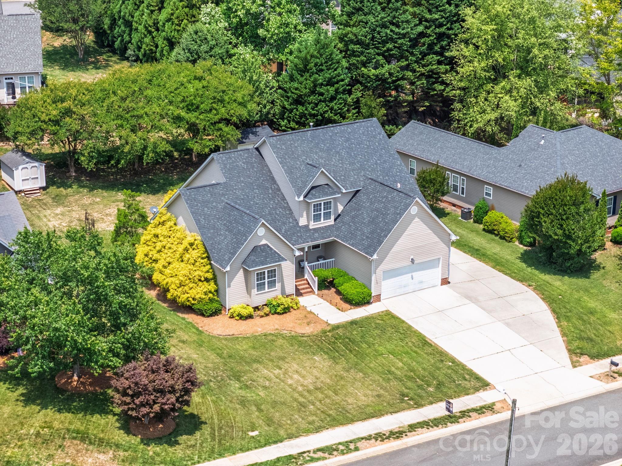208 Deerfield Drive — Mount Holly