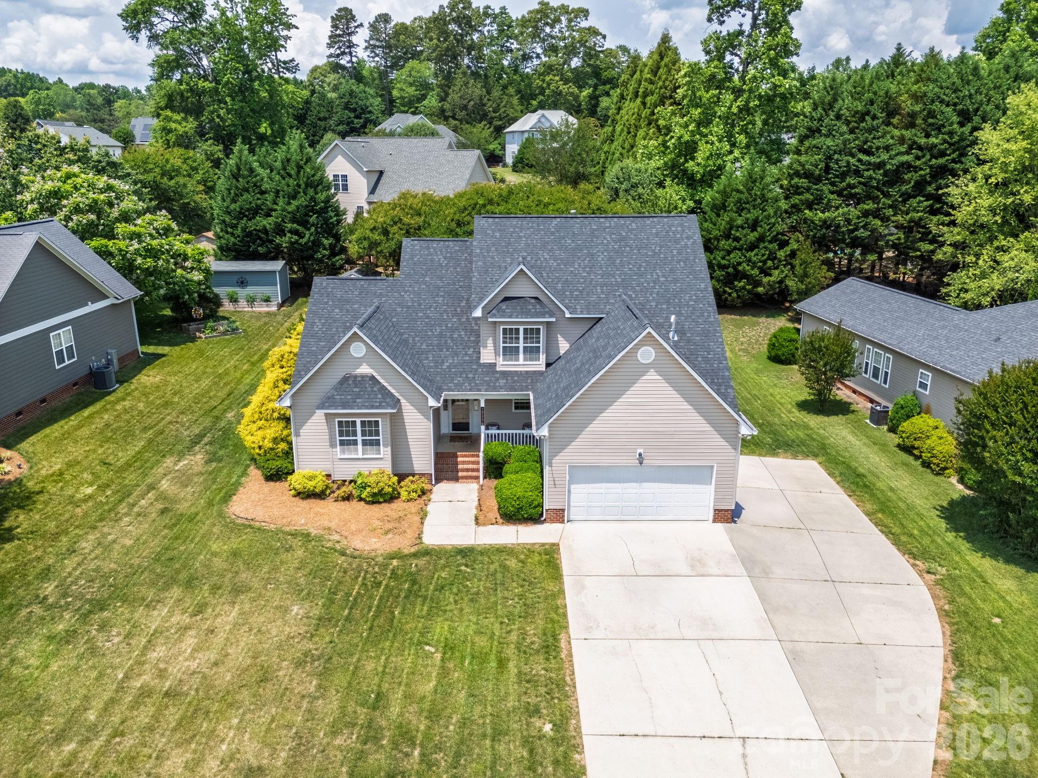 208 Deerfield Drive — Mount Holly