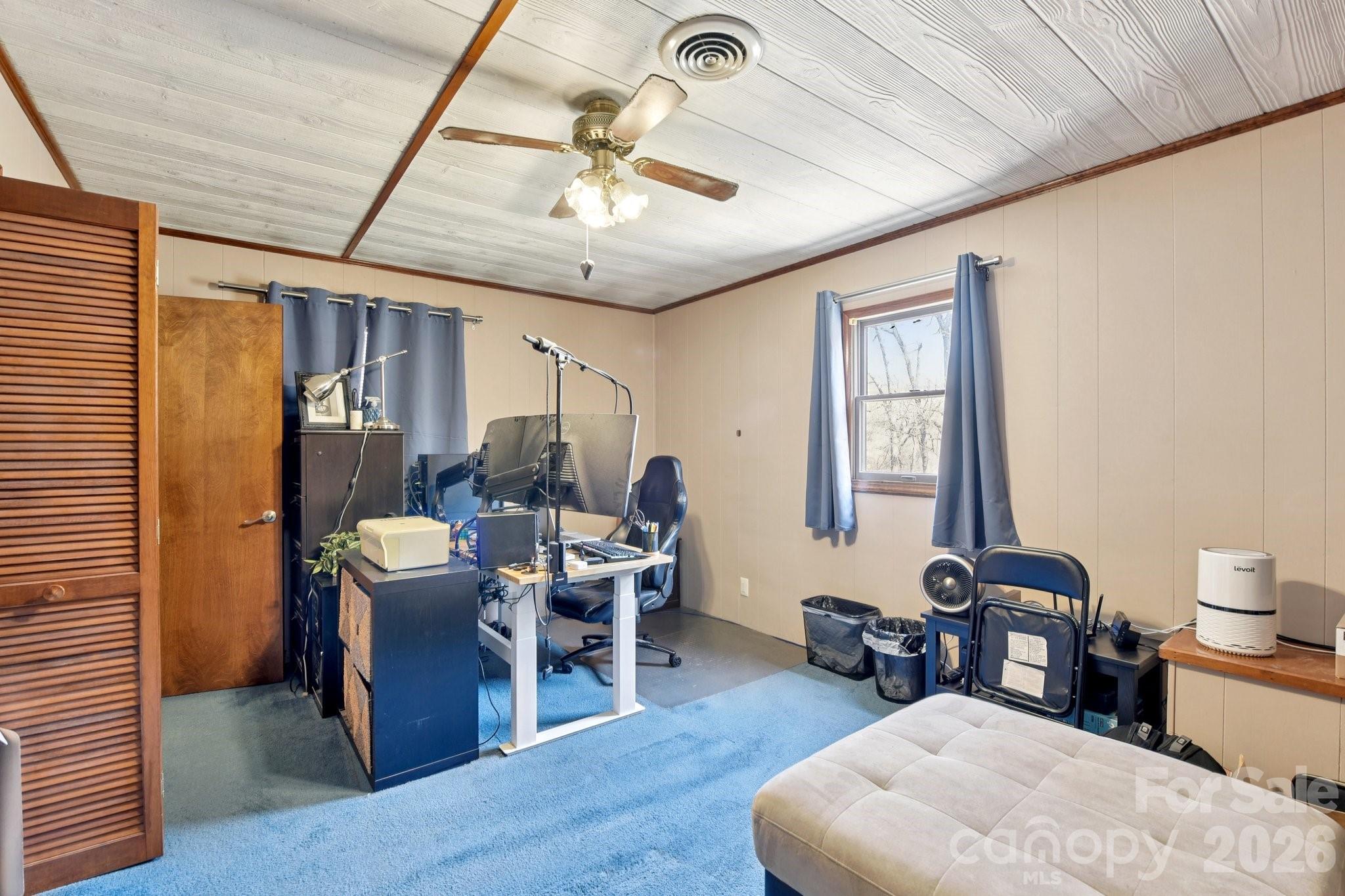438 Cox Lake Road — Stanley