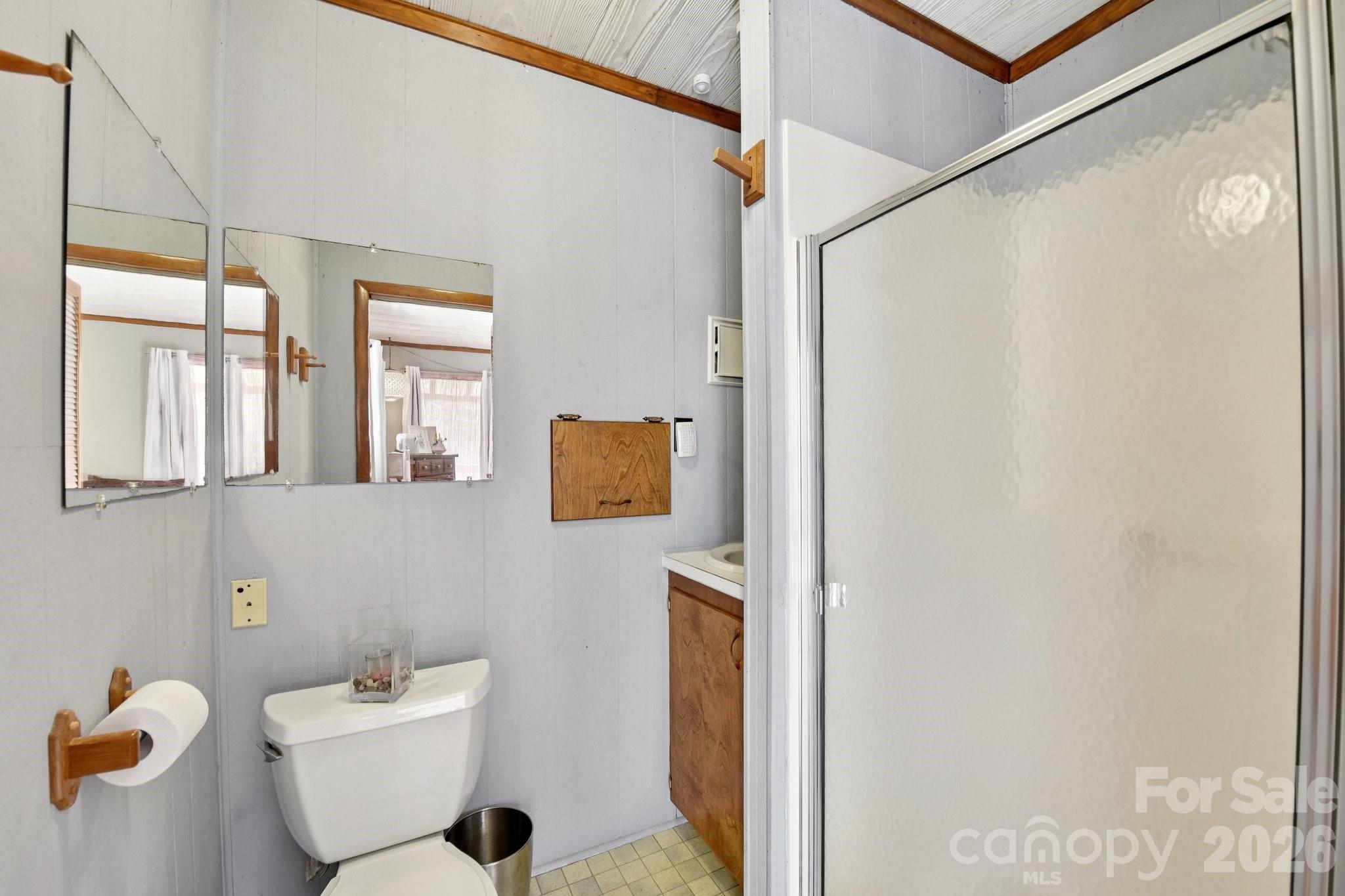438 Cox Lake Road — Stanley