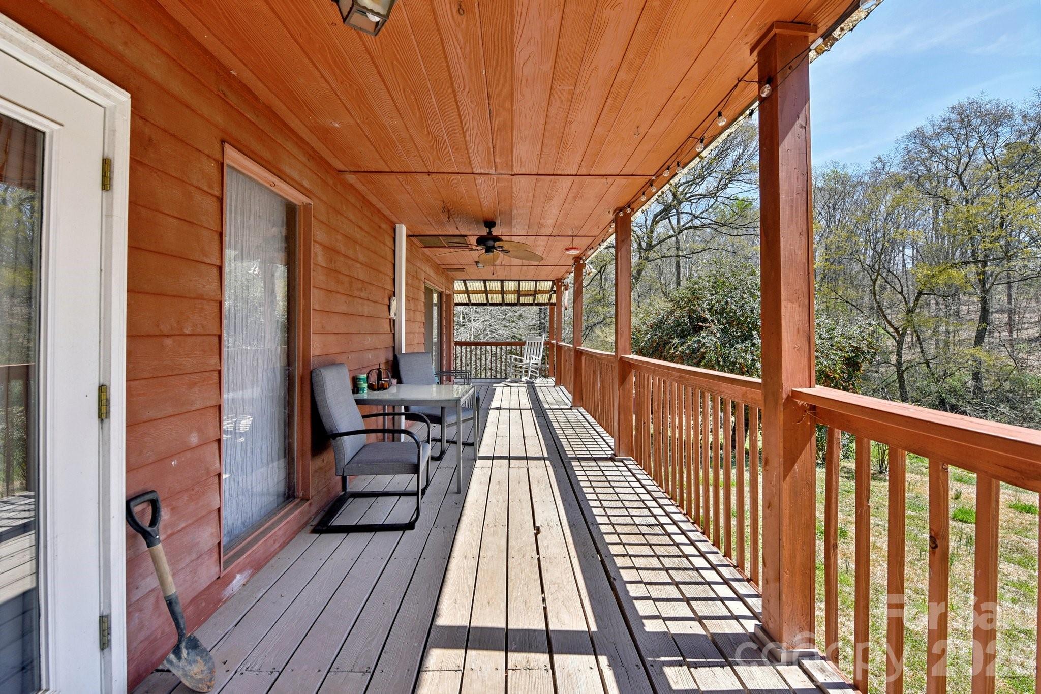 438 Cox Lake Road — Stanley