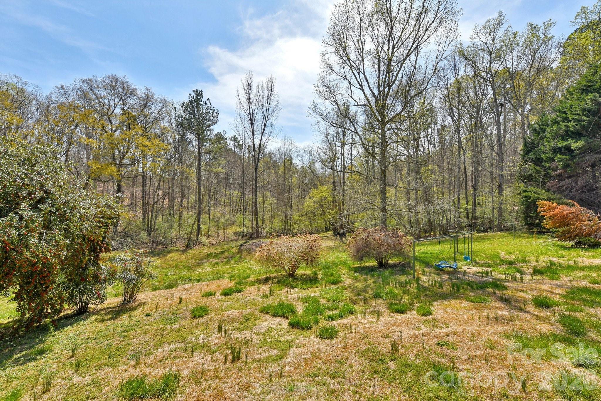 438 Cox Lake Road — Stanley