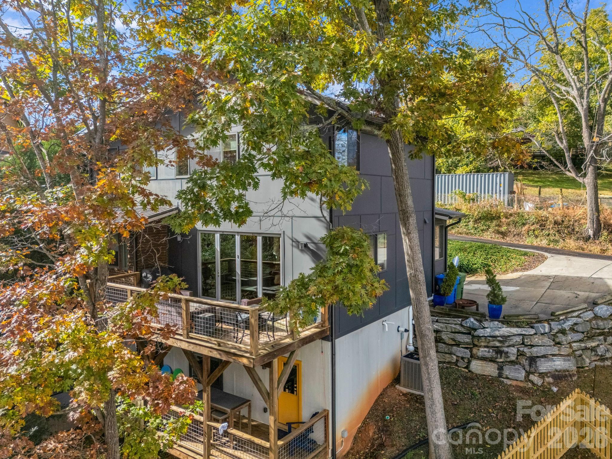 80 Richland Street — Asheville