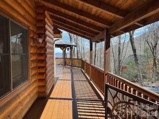 1664 Tawodi Trail — Maggie Valley