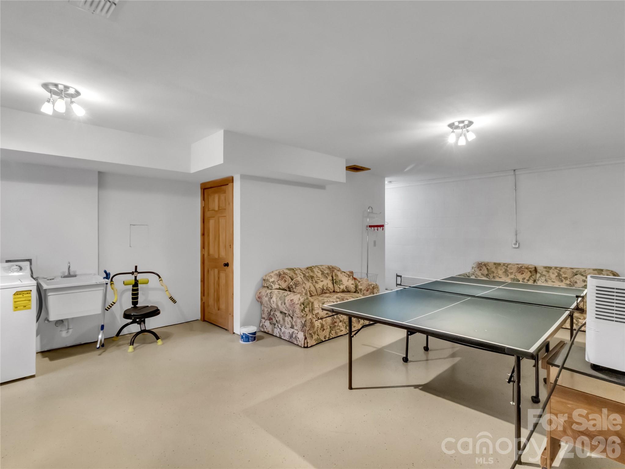 1664 Tawodi Trail — Maggie Valley